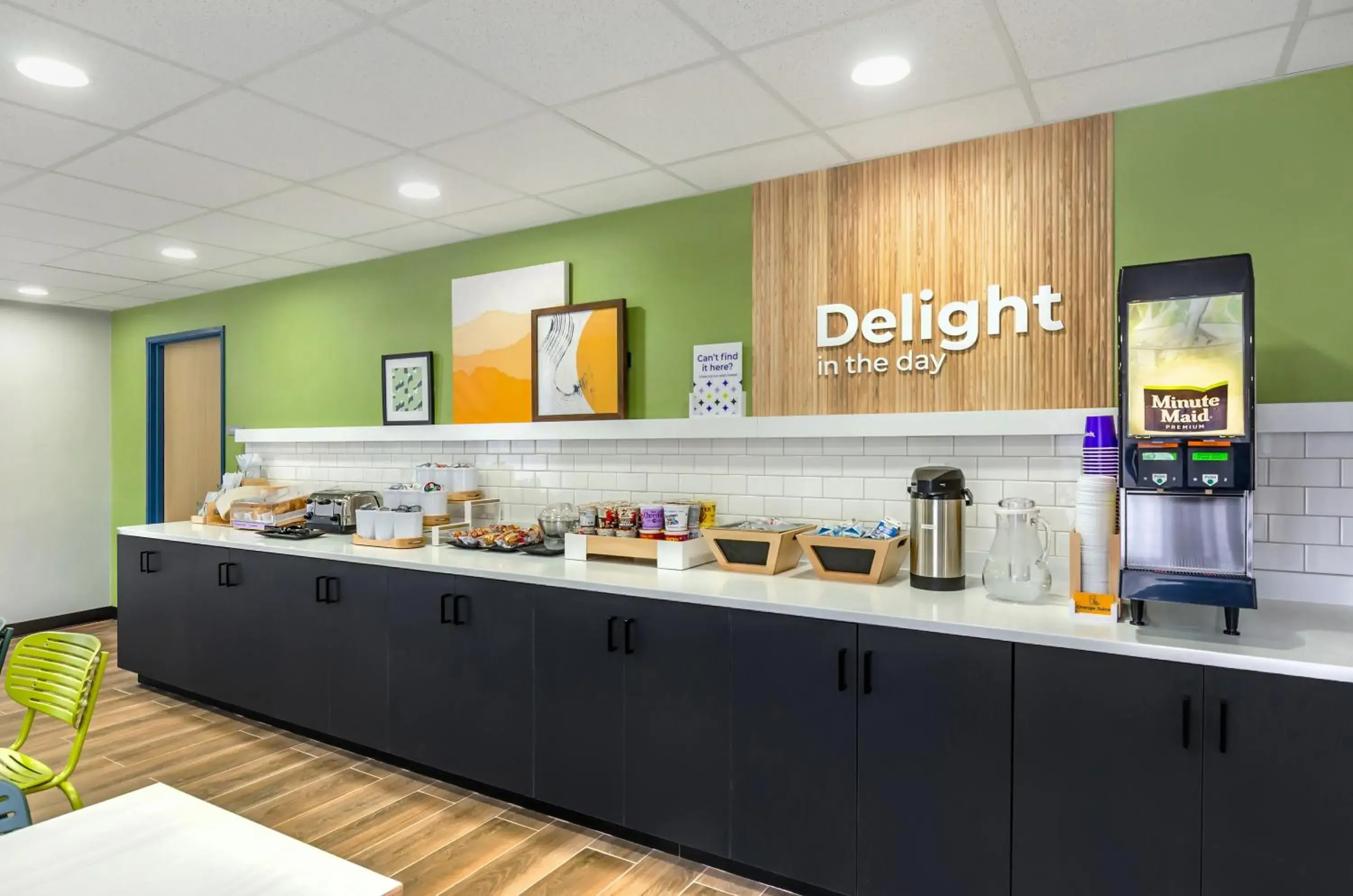 Breakfast in Spark By Hilton Roanoke Airport Breakfast in Spark By Hilton Roanoke Airport