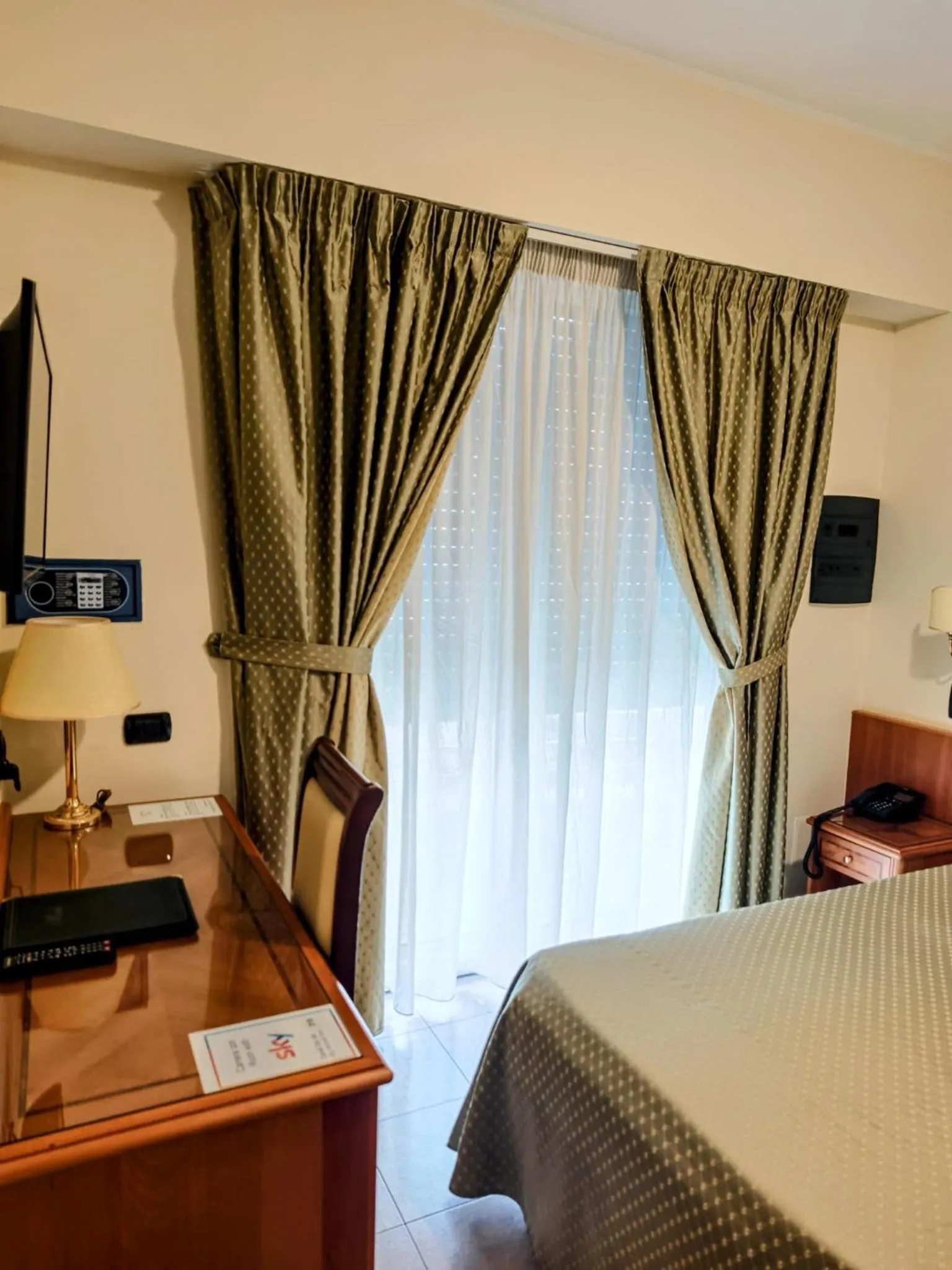 Bed in Grand Hotel Victoria