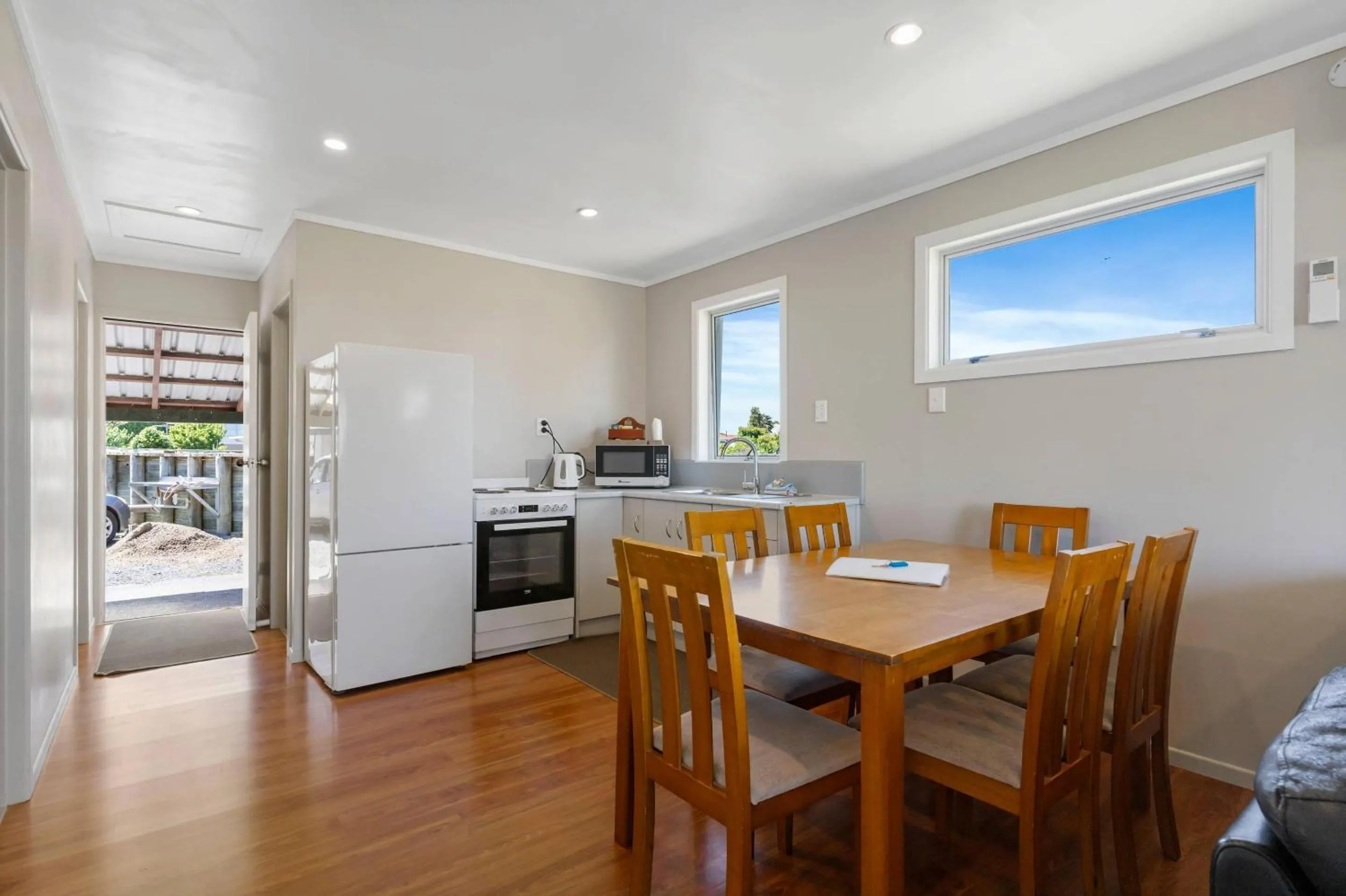 Kitchen or kitchenette in Comfort Inn Sunset