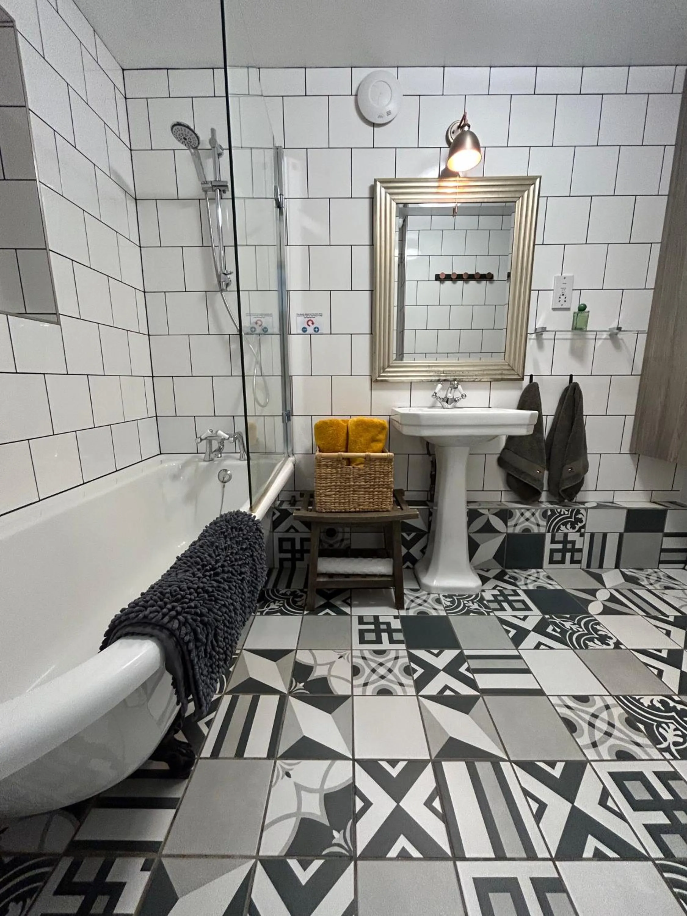 Shower in Worth House