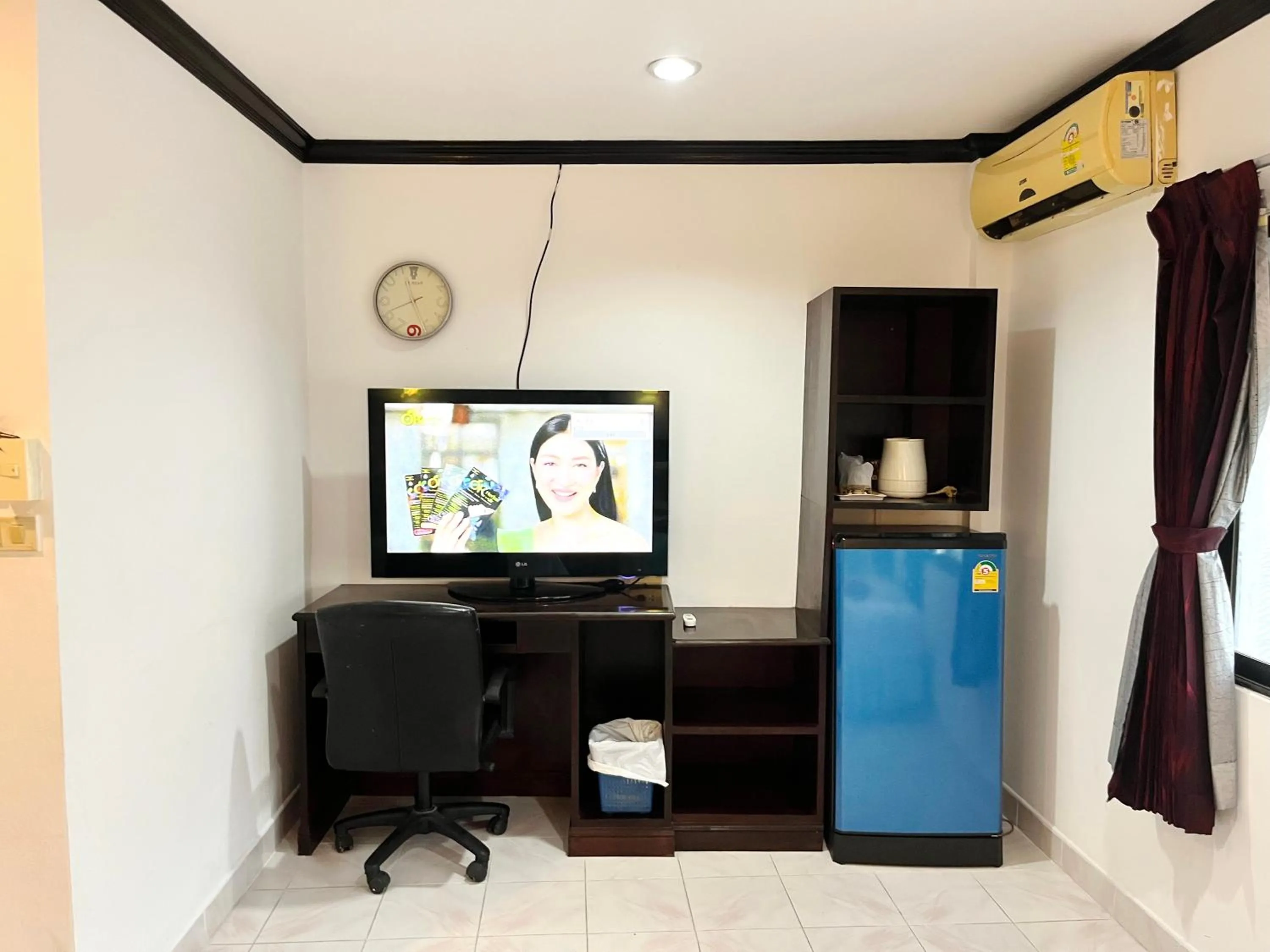 TV and multimedia in Lamai Apartment