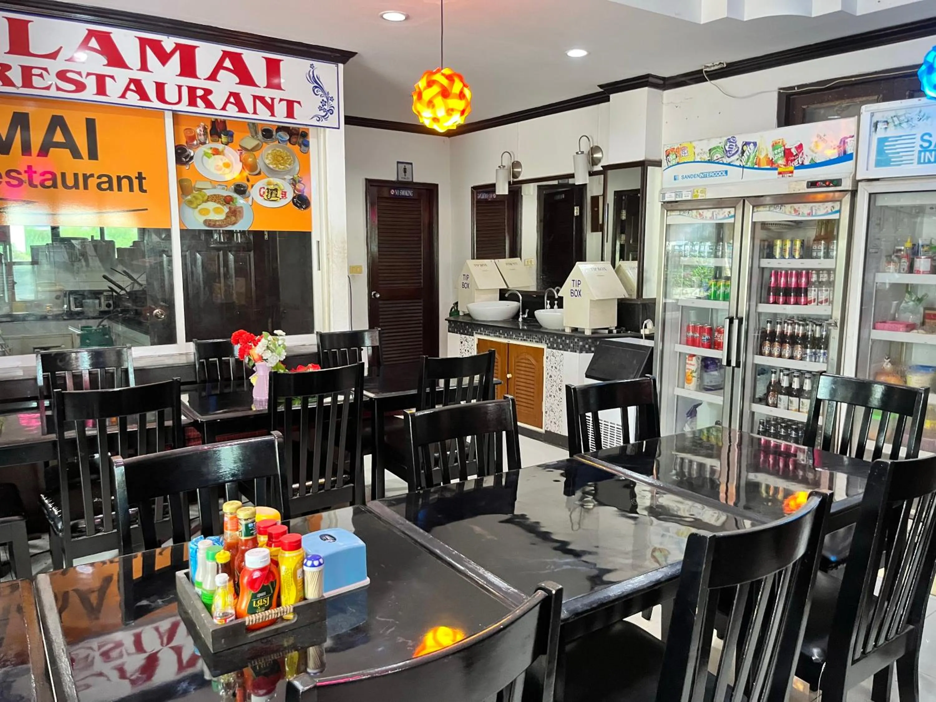 Restaurant/places to eat in Lamai Apartment