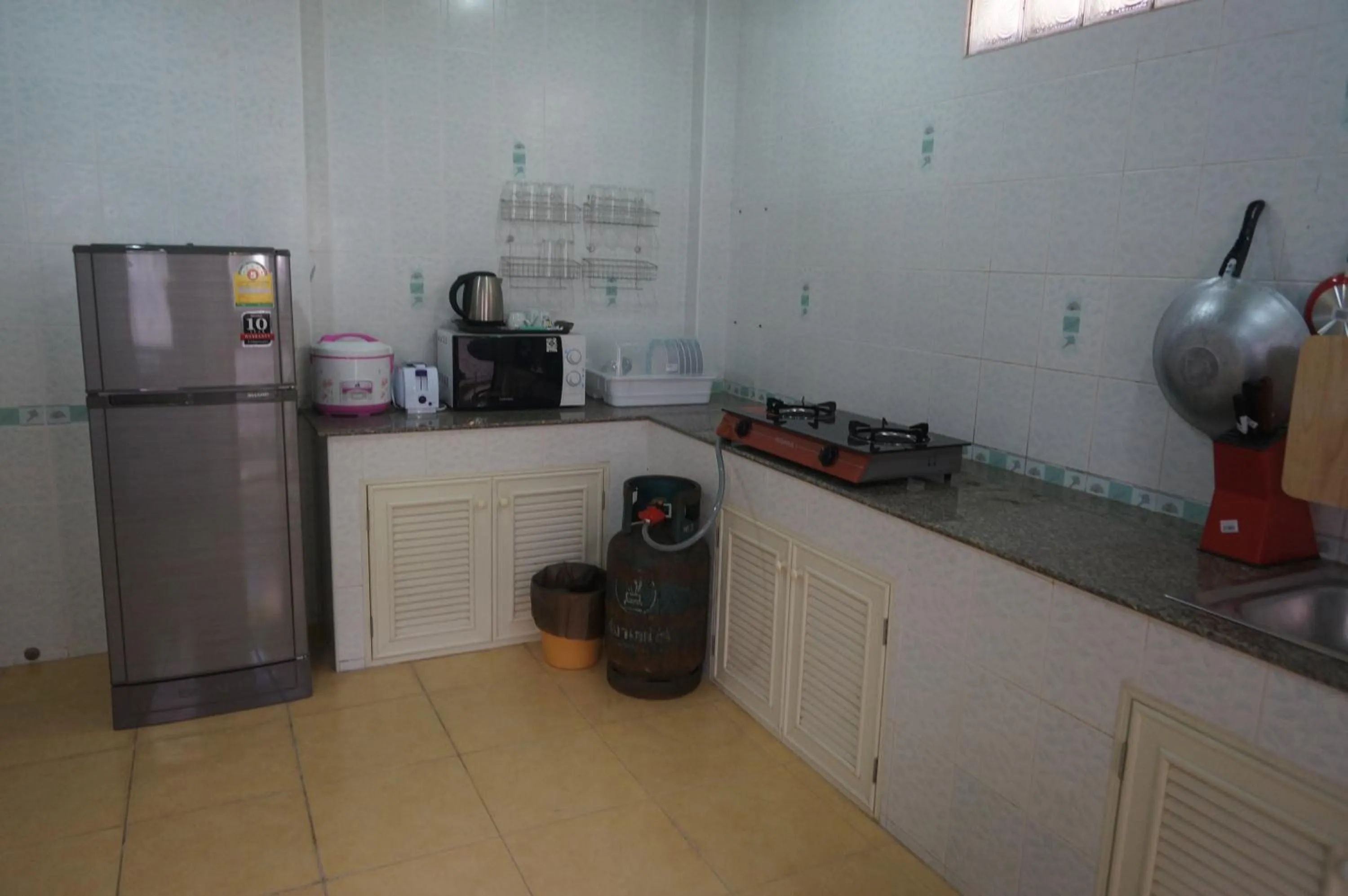 BBQ facilities in Lamai Apartment