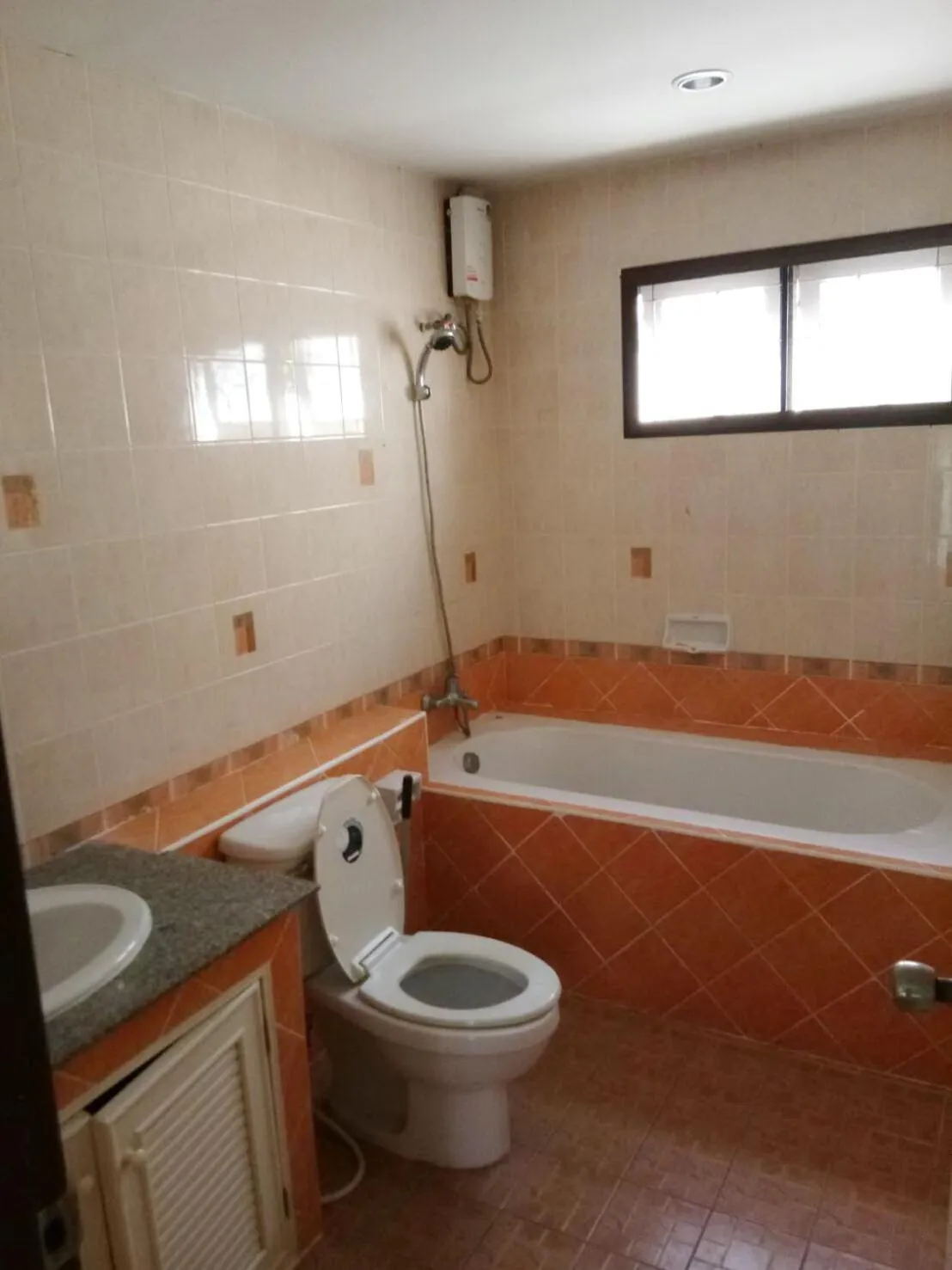 Bedroom in Lamai Apartment