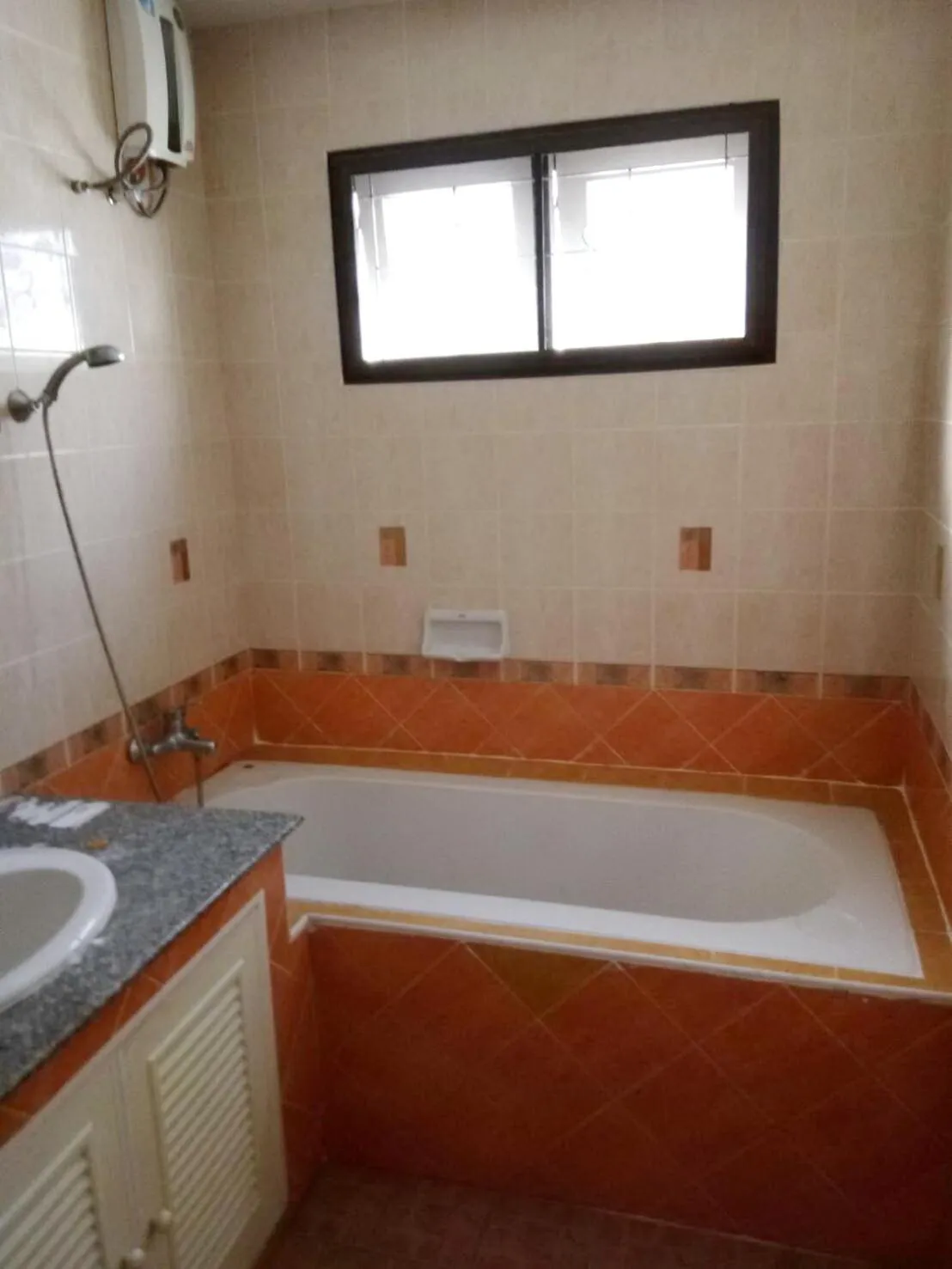 Hot Tub in Lamai Apartment