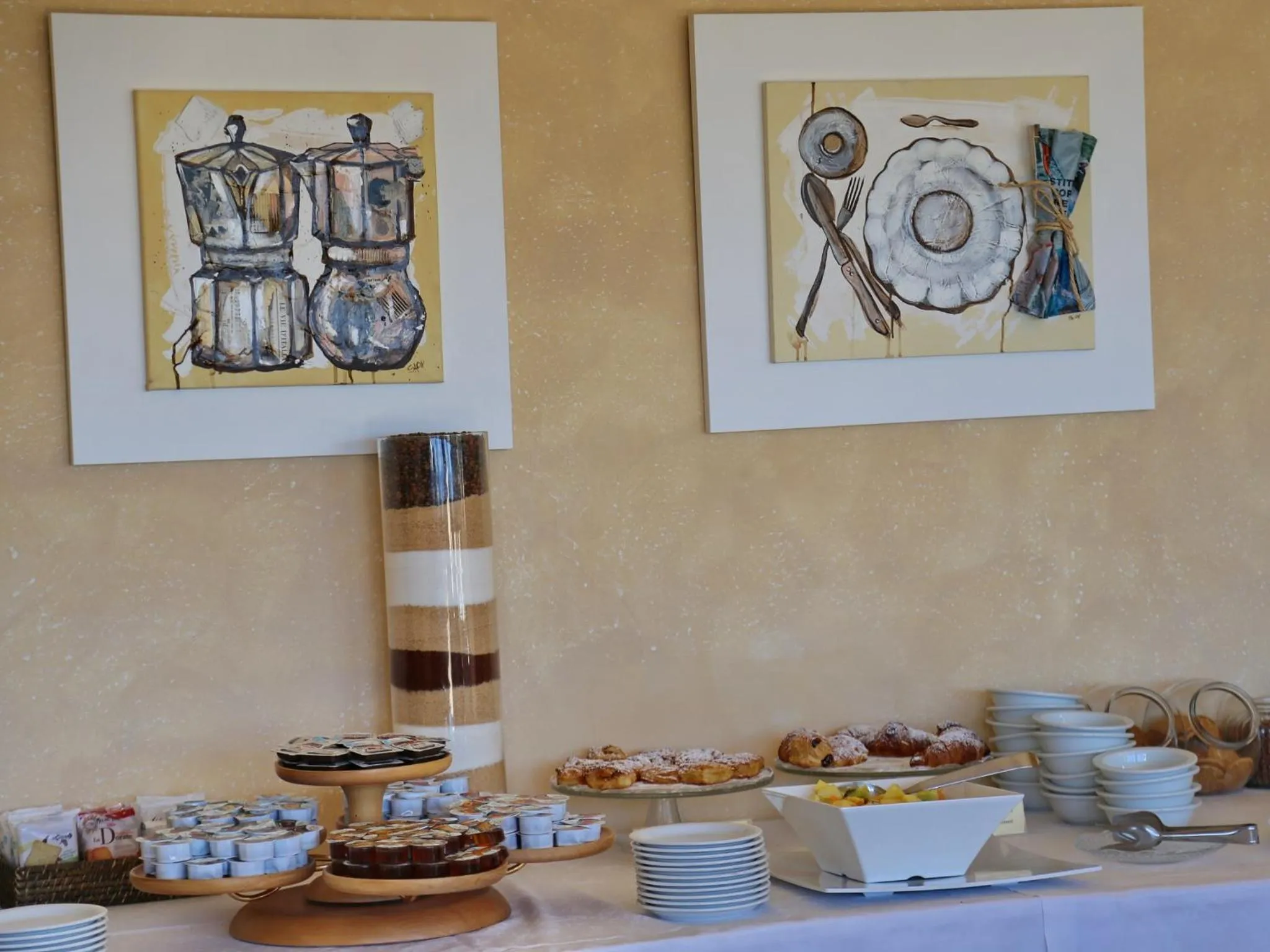 Breakfast in Hotel Italia Cortona