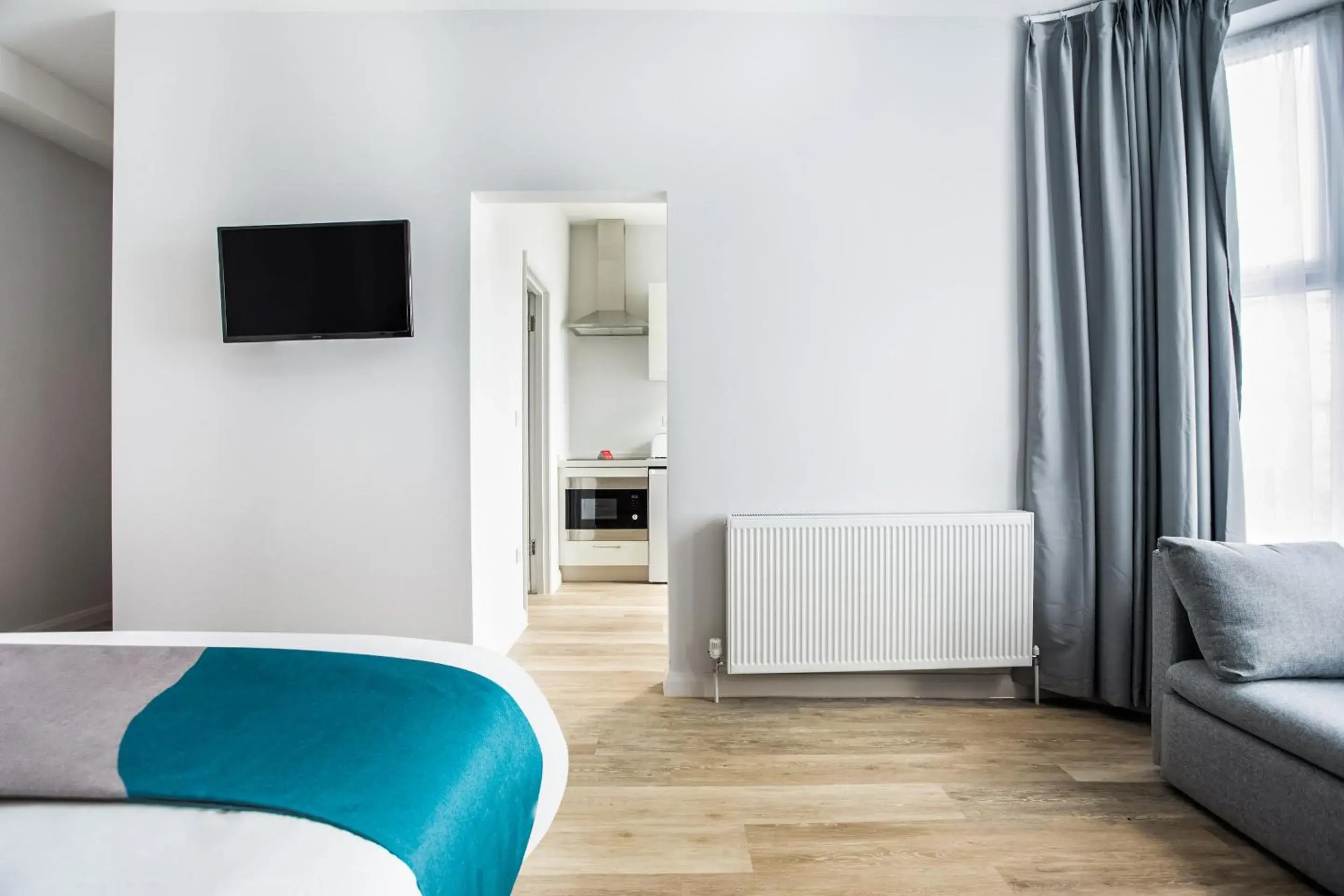 Bedroom in OYO Studiotel Great Yarmouth - Modern Hotel Apartments Bedroom in OYO Studiotel Great Yarmouth - Modern Hotel Apartments