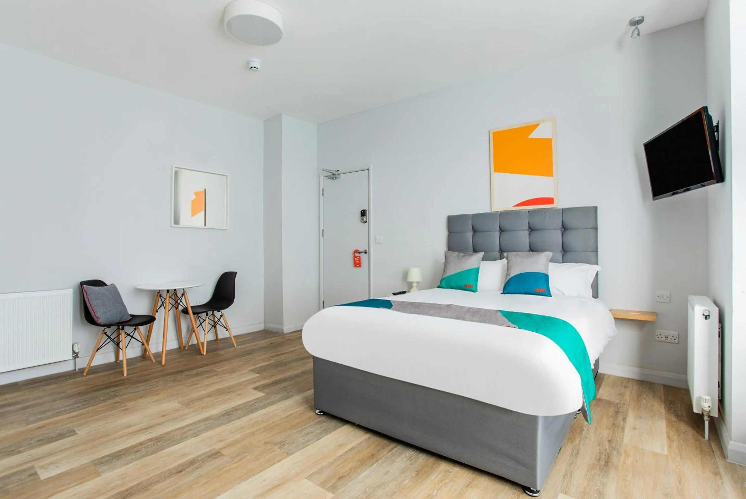 Bedroom, Bed in OYO Studiotel Great Yarmouth - Modern Hotel Apartments