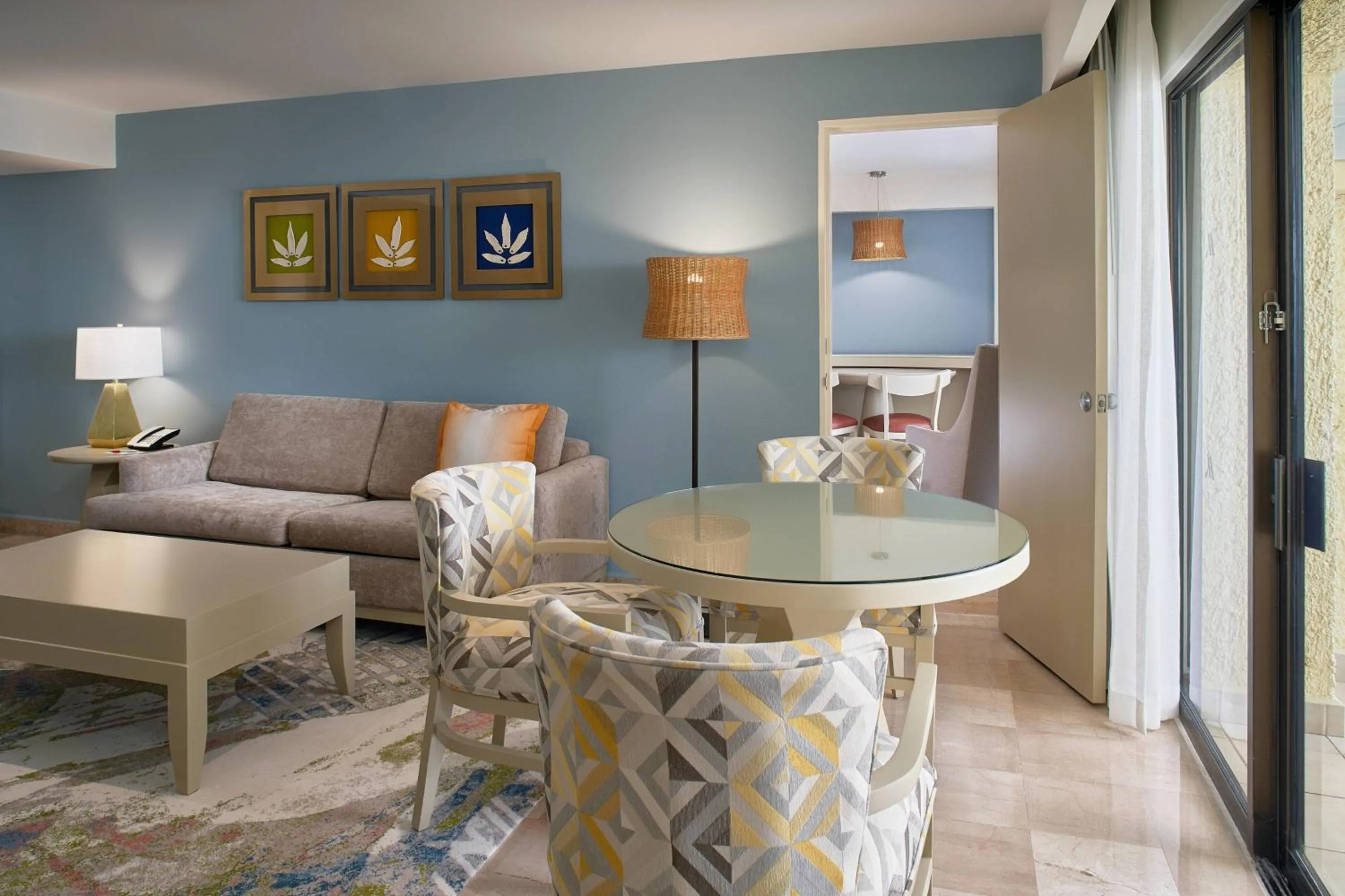 Living room in Marriott Puerto Vallarta Resort & Spa