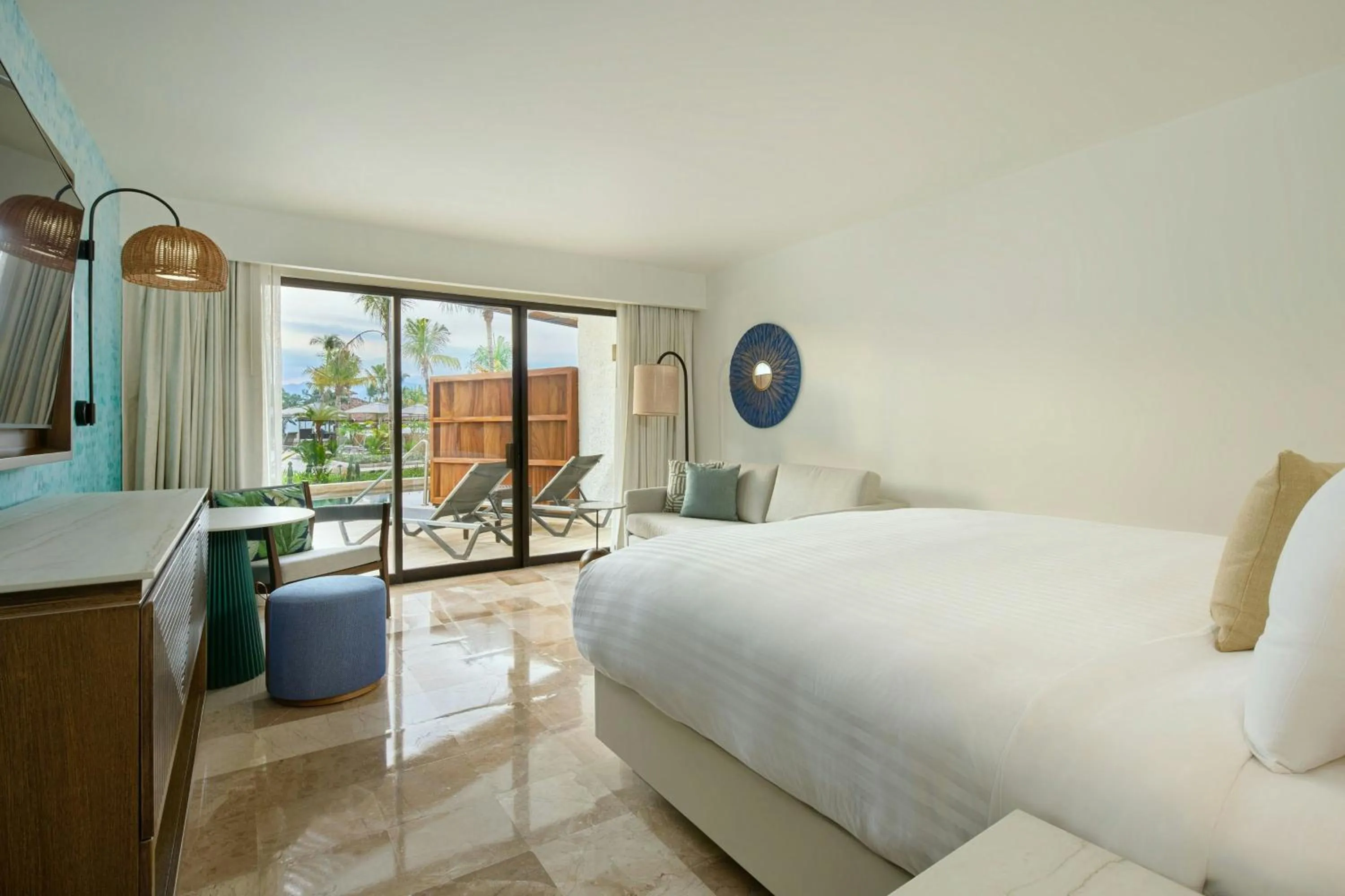 Photo of the whole room, Bed in Marriott Puerto Vallarta Resort & Spa