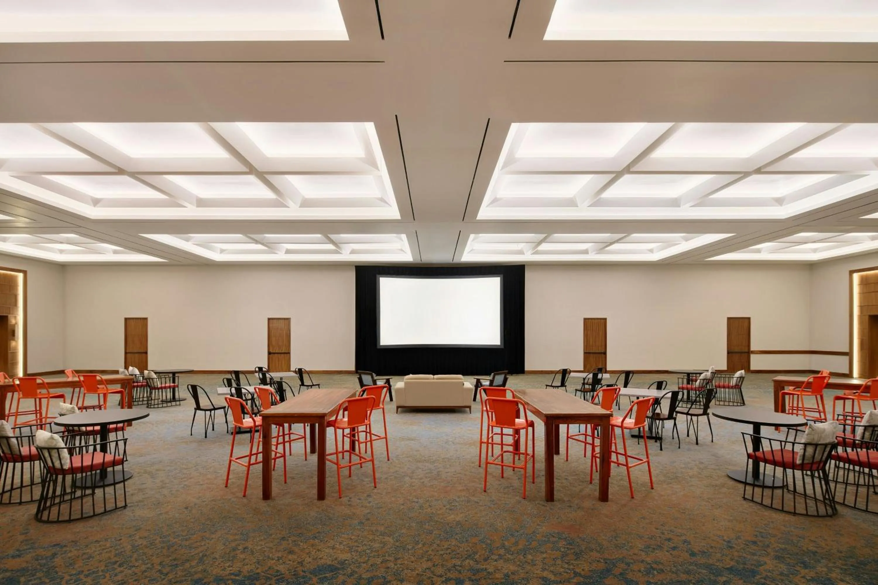 Lounge or bar in Marriott Puerto Vallarta Resort & Spa