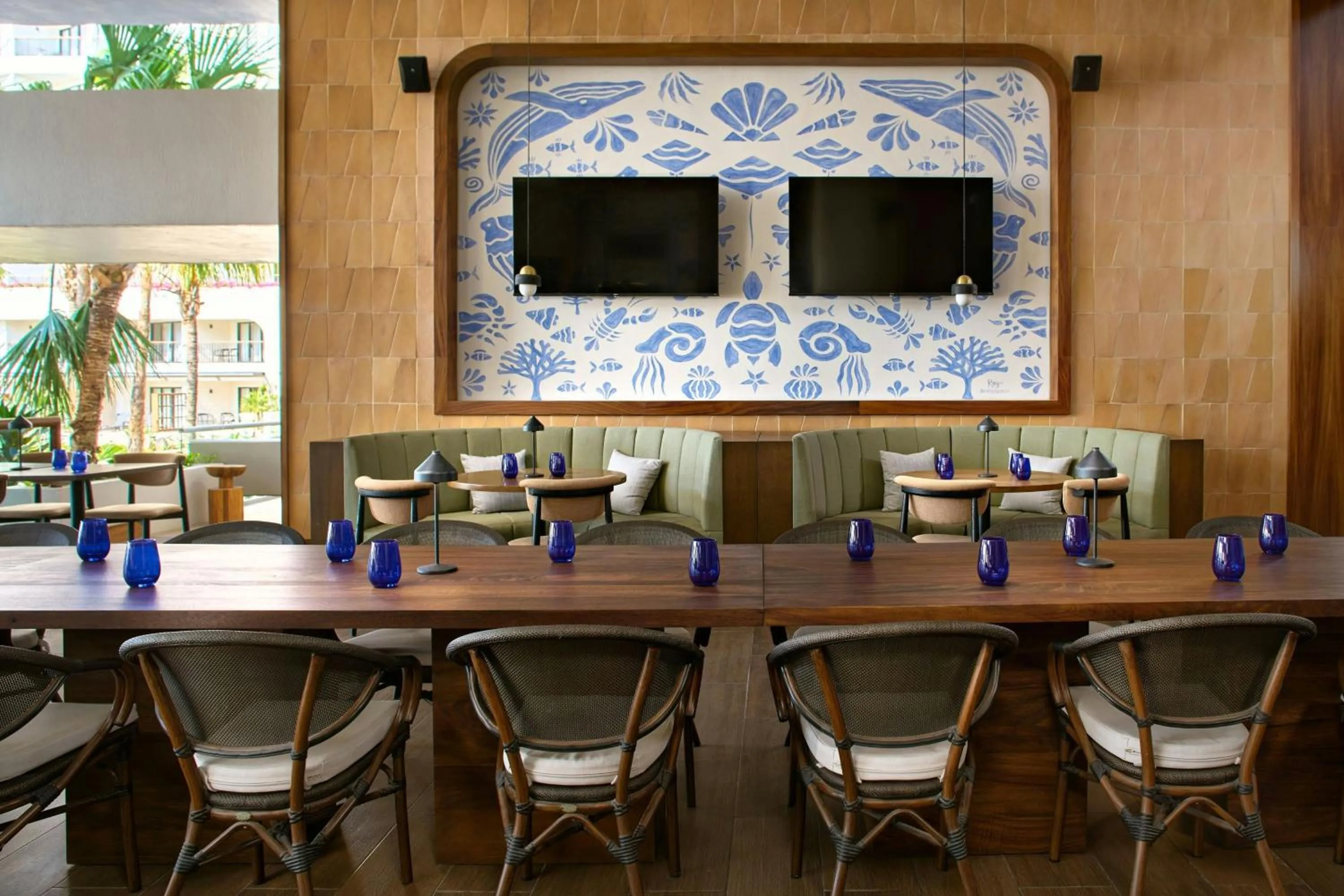 Restaurant/places to eat in Marriott Puerto Vallarta Resort & Spa