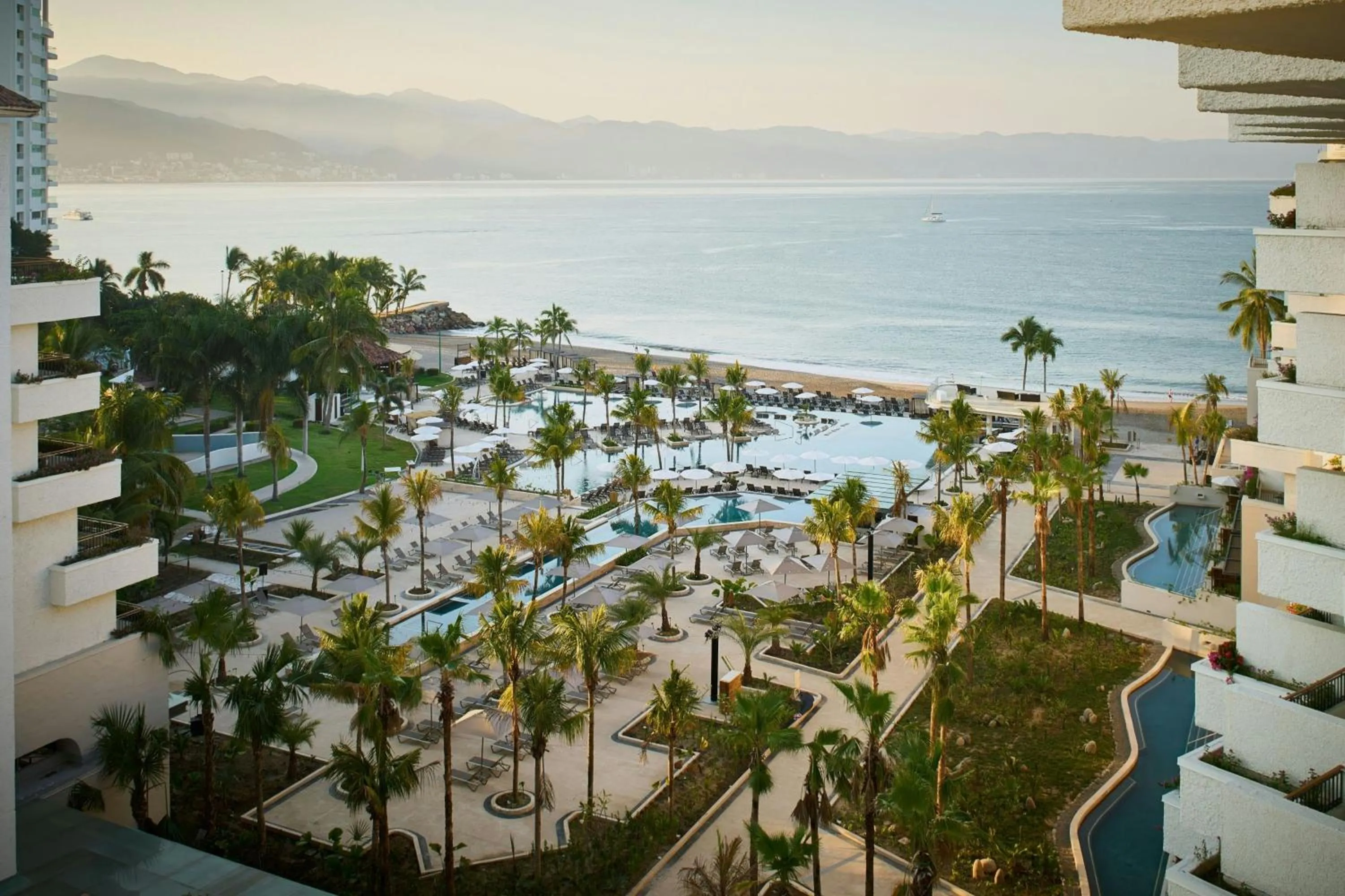 Swimming pool in Marriott Puerto Vallarta Resort & Spa