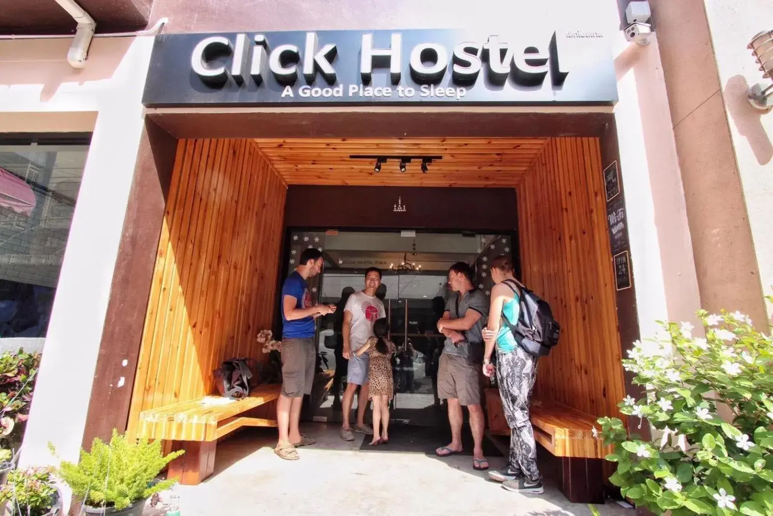 Facade/entrance in Click Hostel Facade/entrance in Click Hostel