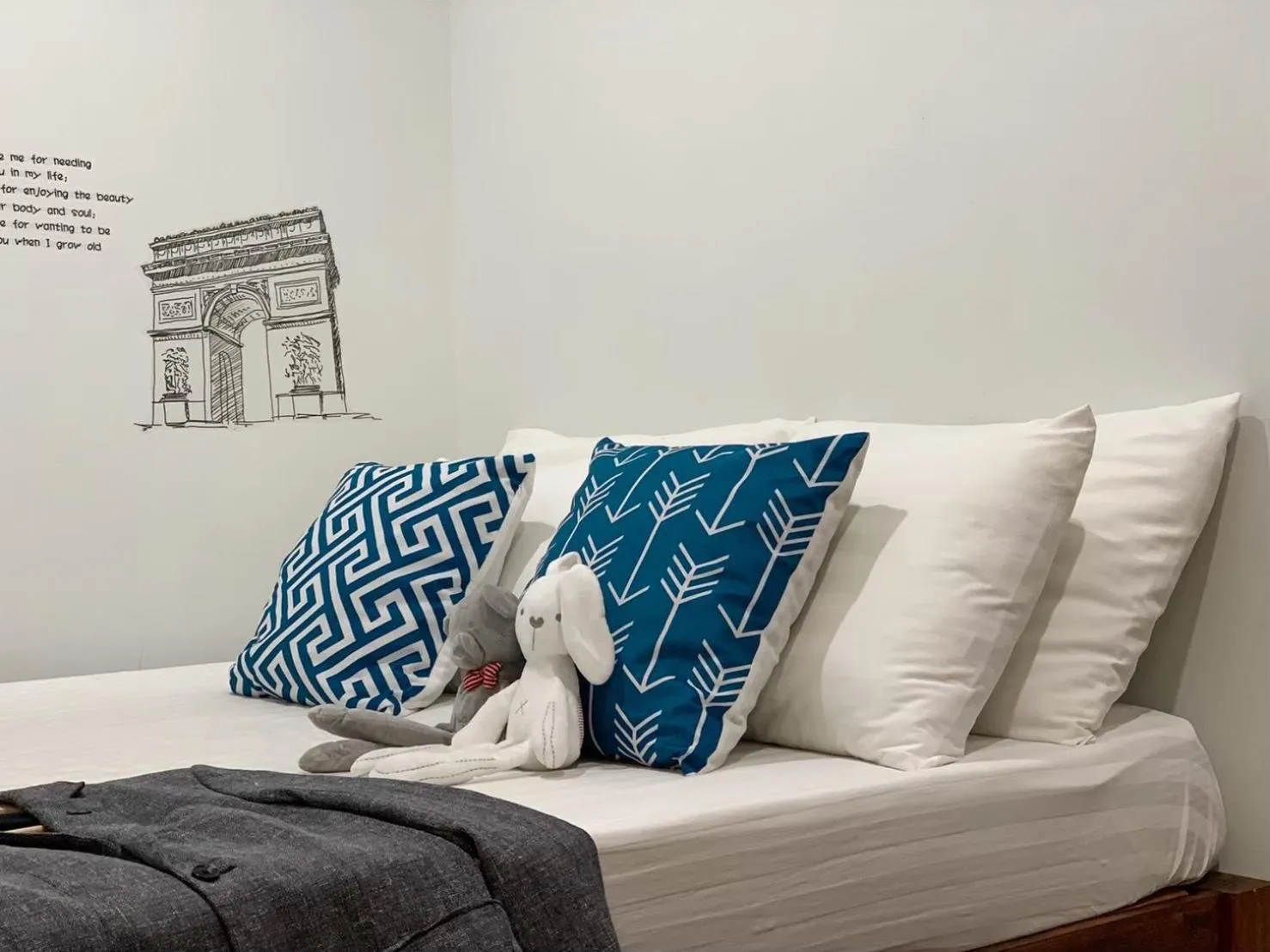 VIP, Bed in Click Hostel