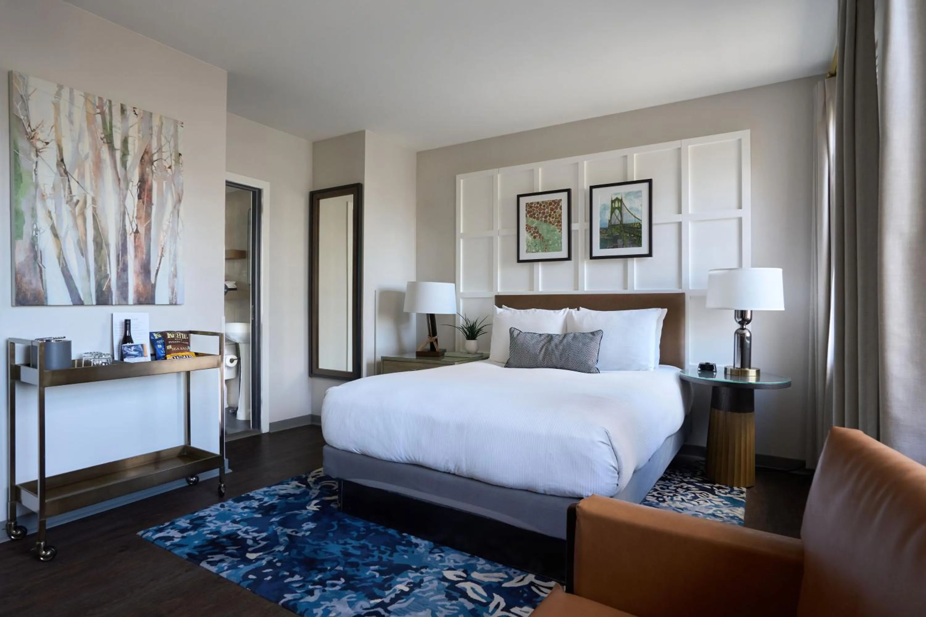 Bed in Heathman Hotel