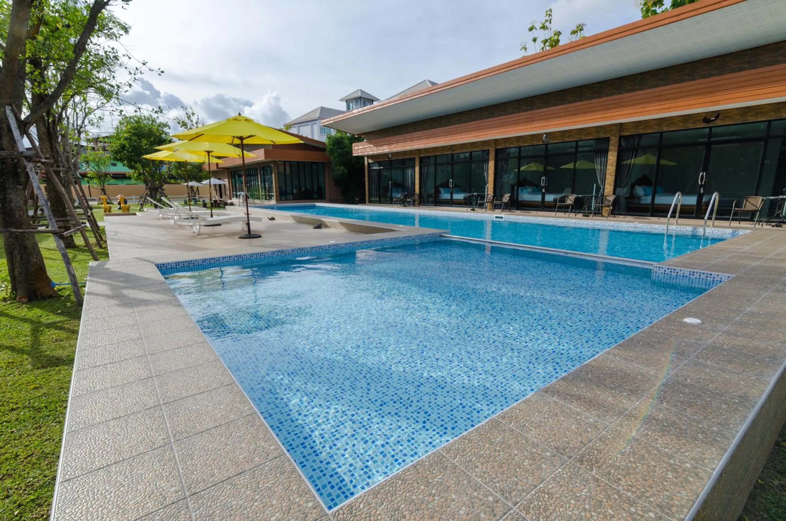 Pool view in Golf Inn Resort