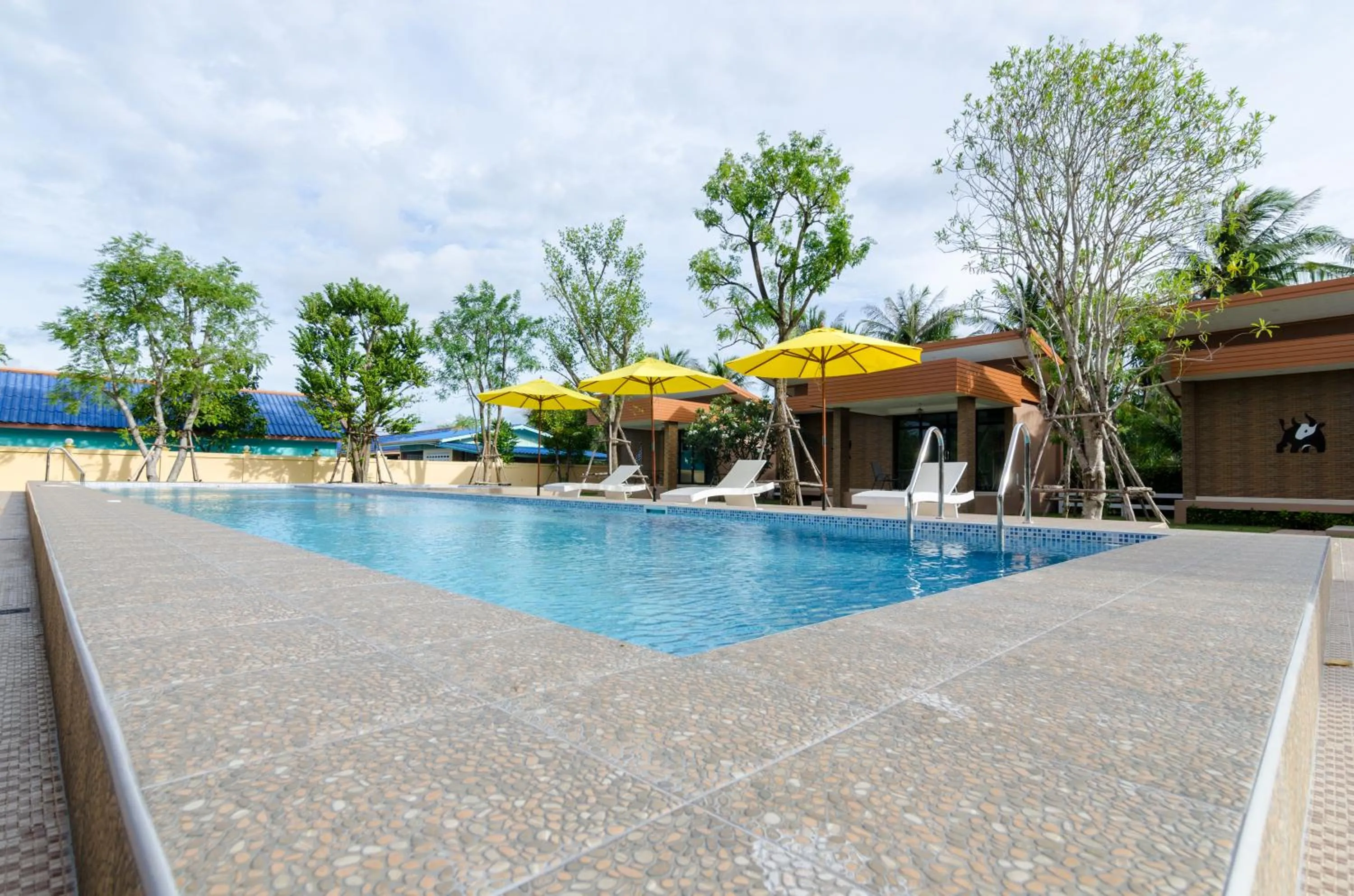 Pool view in Golf Inn Resort