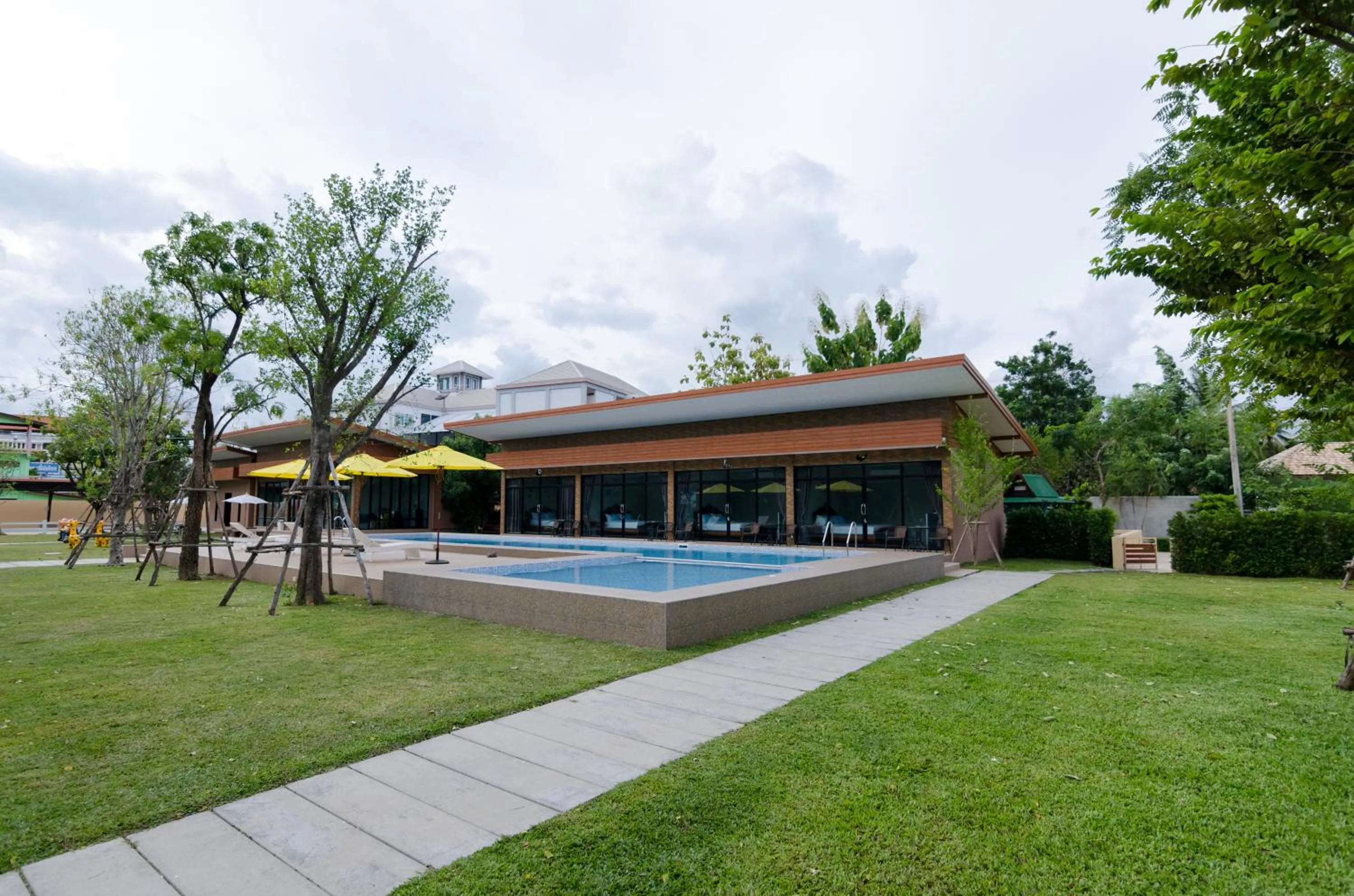 Facade/entrance in Golf Inn Resort