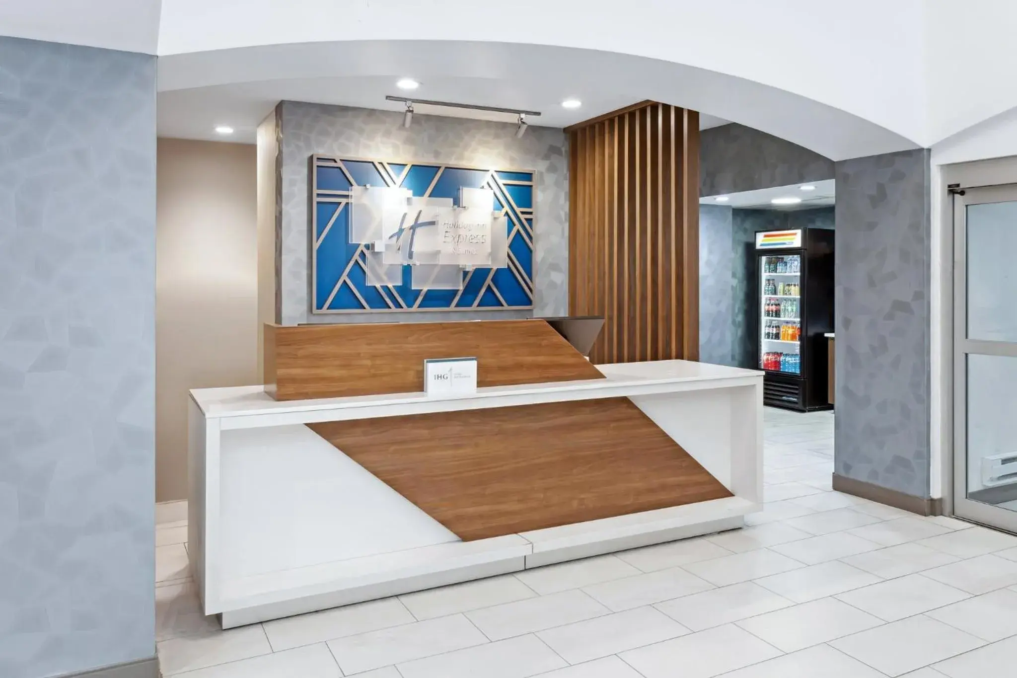 Property building in Holiday Inn Express Pekin - Peoria Area by IHG Property building in Holiday Inn Express Pekin - Peoria Area by IHG