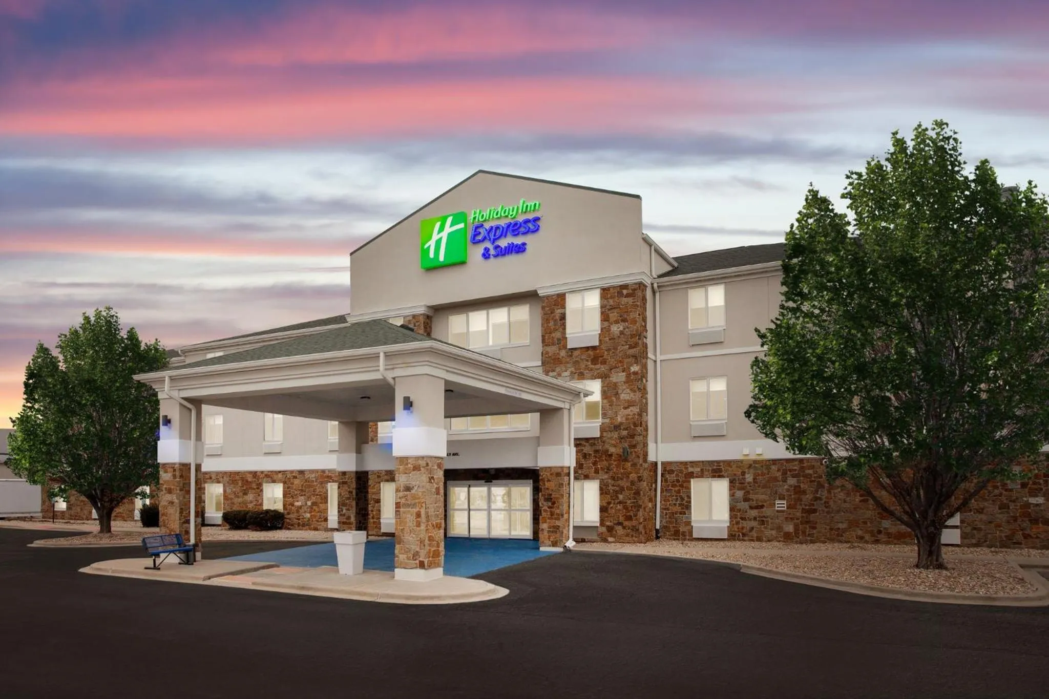 Property building in Holiday Inn Express Pekin - Peoria Area by IHG
