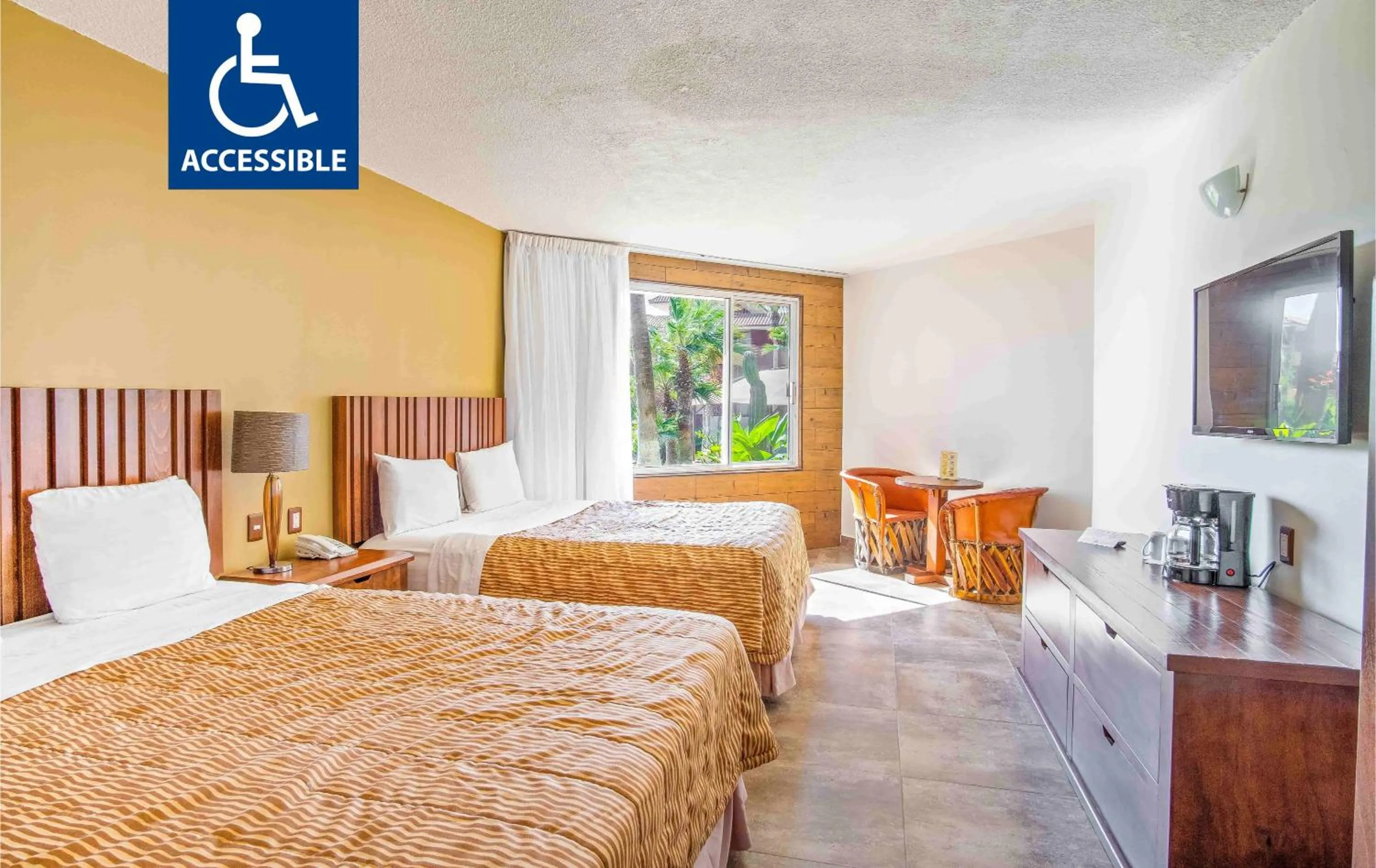 Bed in Puerto Nuevo Baja Hotel & Villas