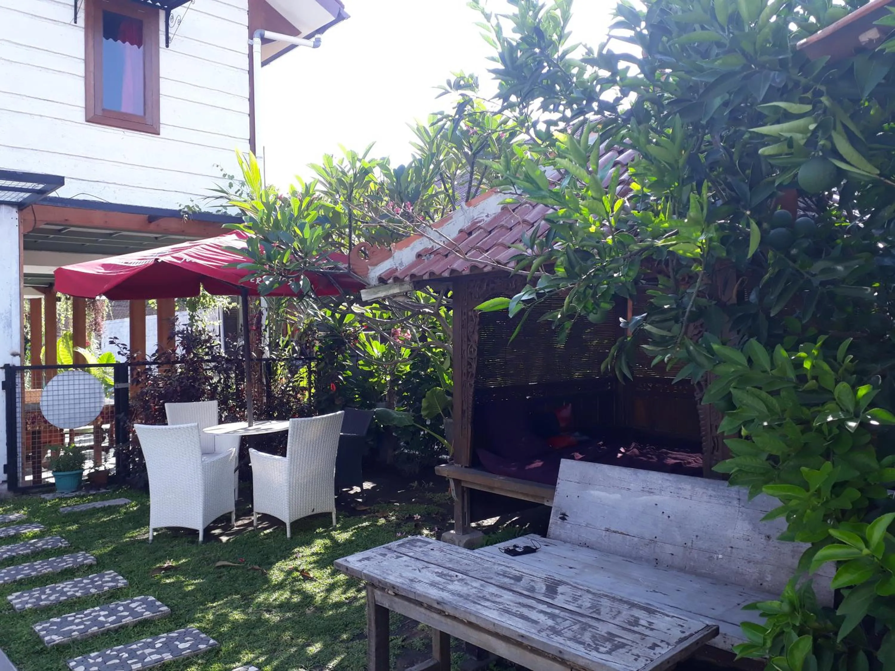 Patio in Arjuna Garden Homestay