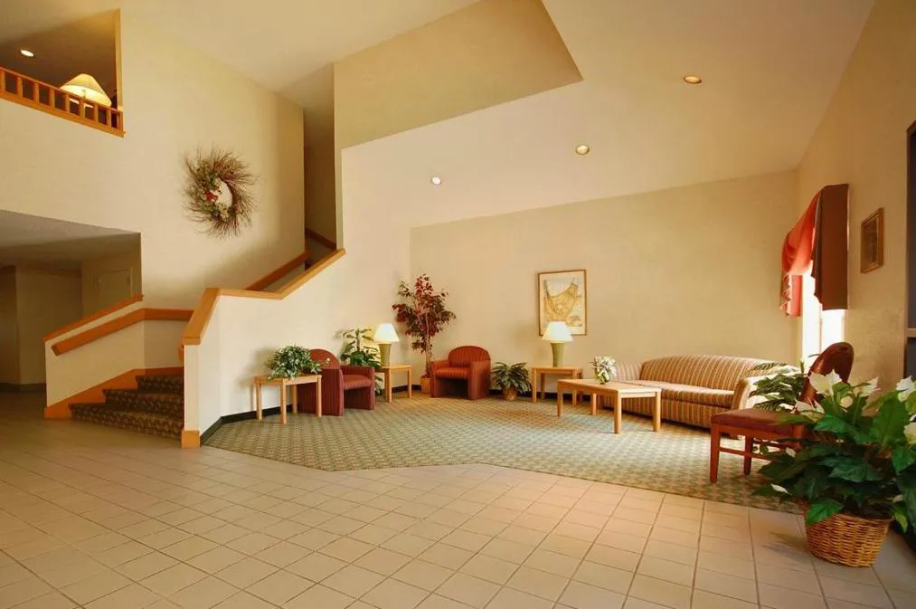 Lobby or reception in Syracuse Inn and Suites