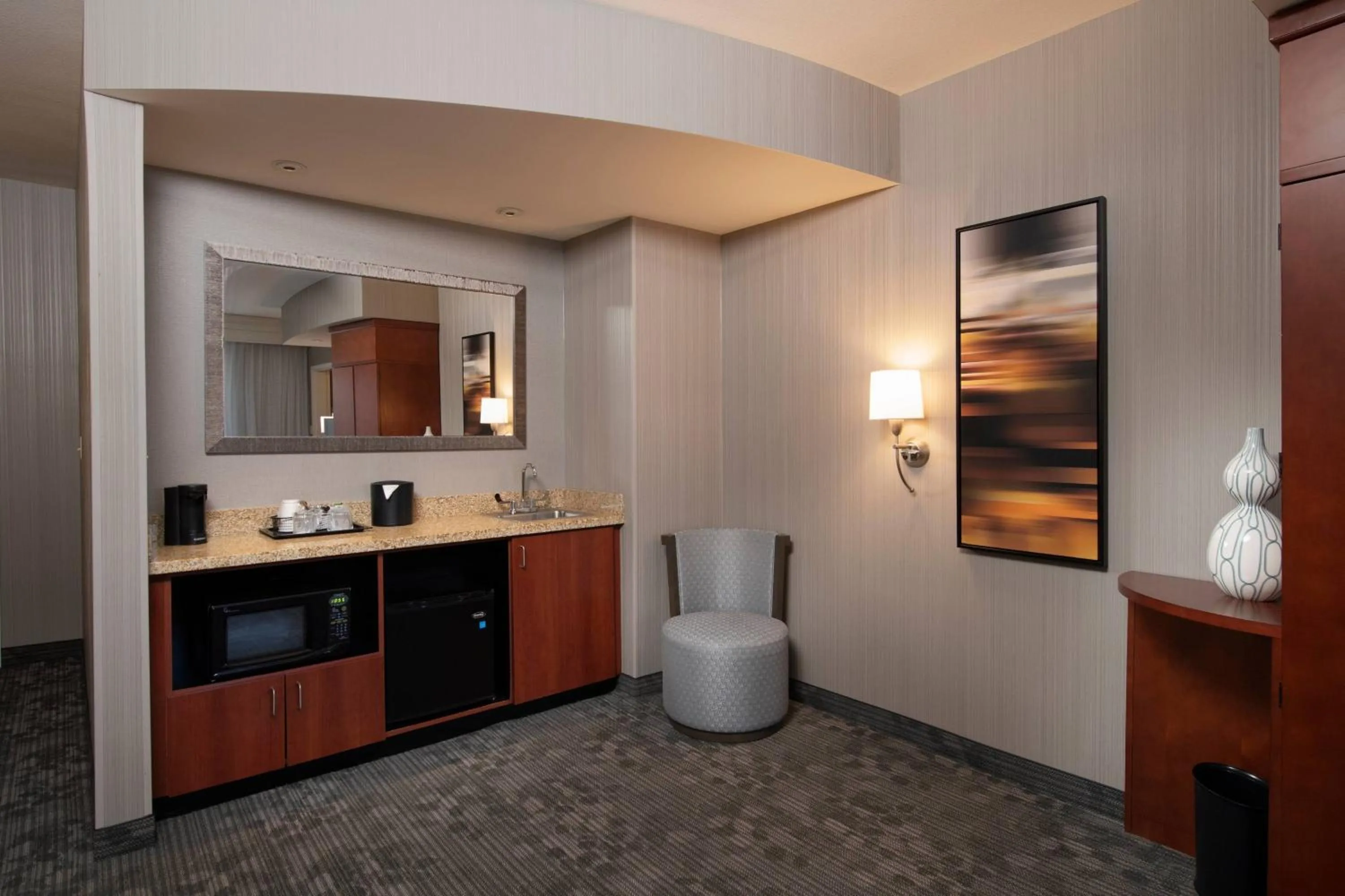 Lounge or bar in Courtyard Atlanta McDonough