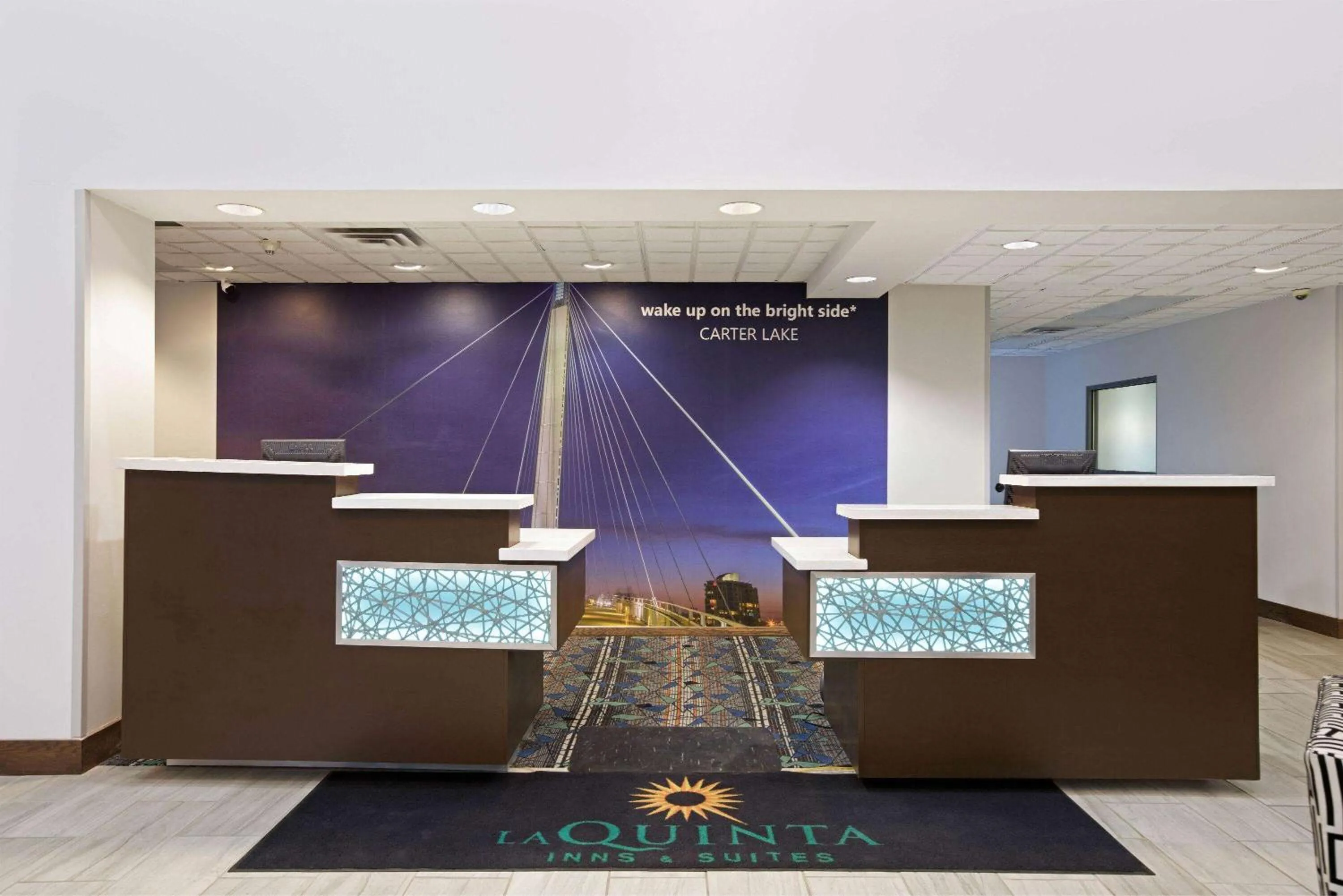 Lobby or reception in La Quinta by Wyndham Omaha Airport Downtown