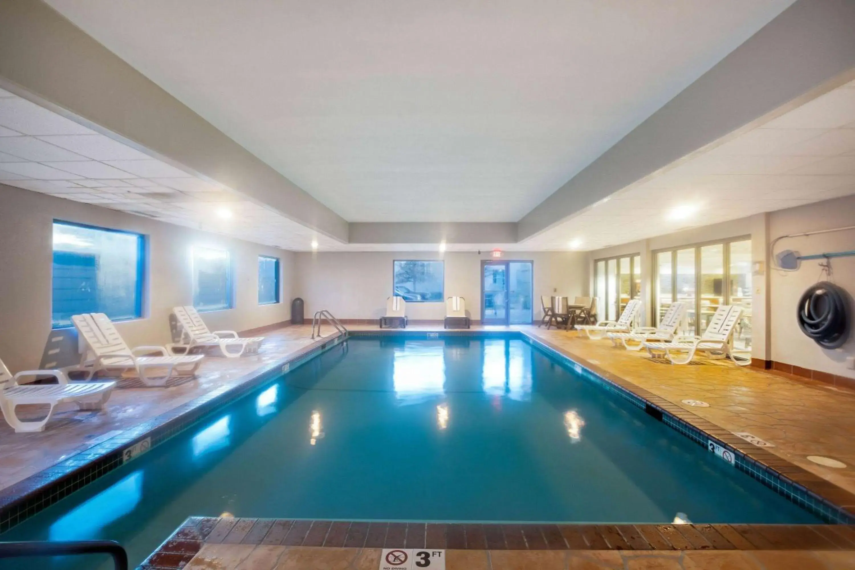 Pool view in La Quinta by Wyndham Omaha Airport Downtown Pool view in La Quinta by Wyndham Omaha Airport Downtown