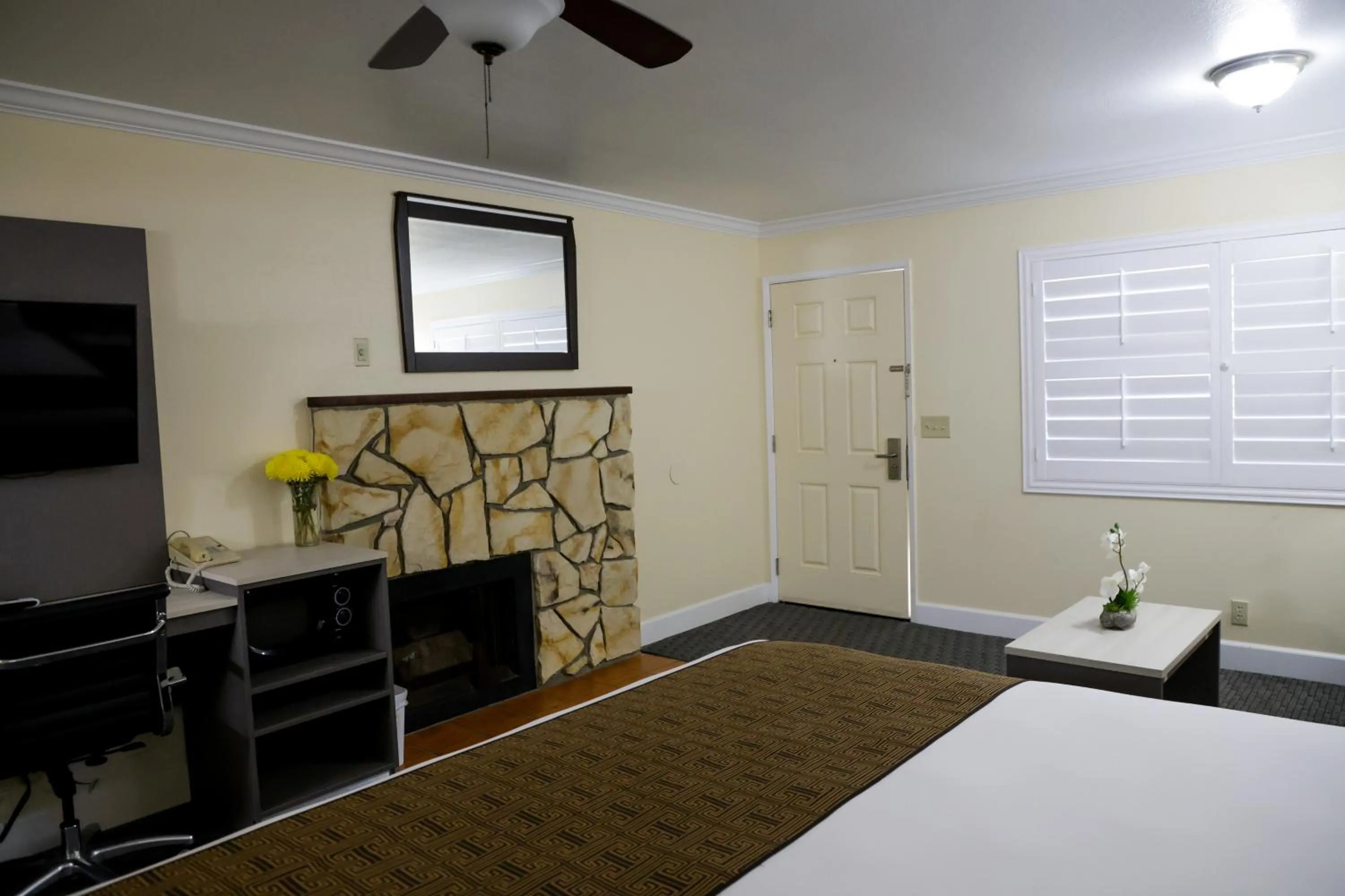 Bed in Silver Surf Motel