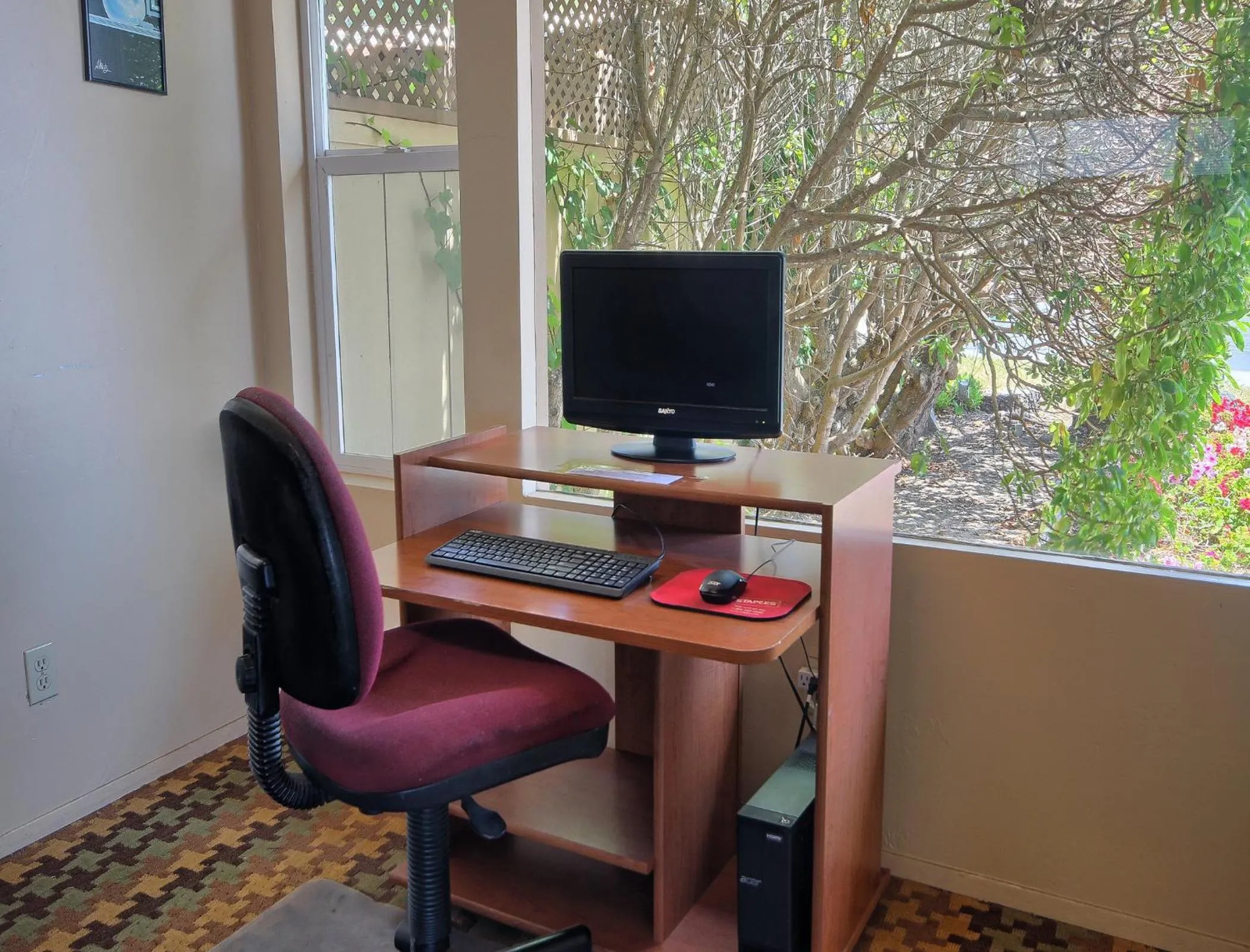 Business facilities in Silver Surf Motel