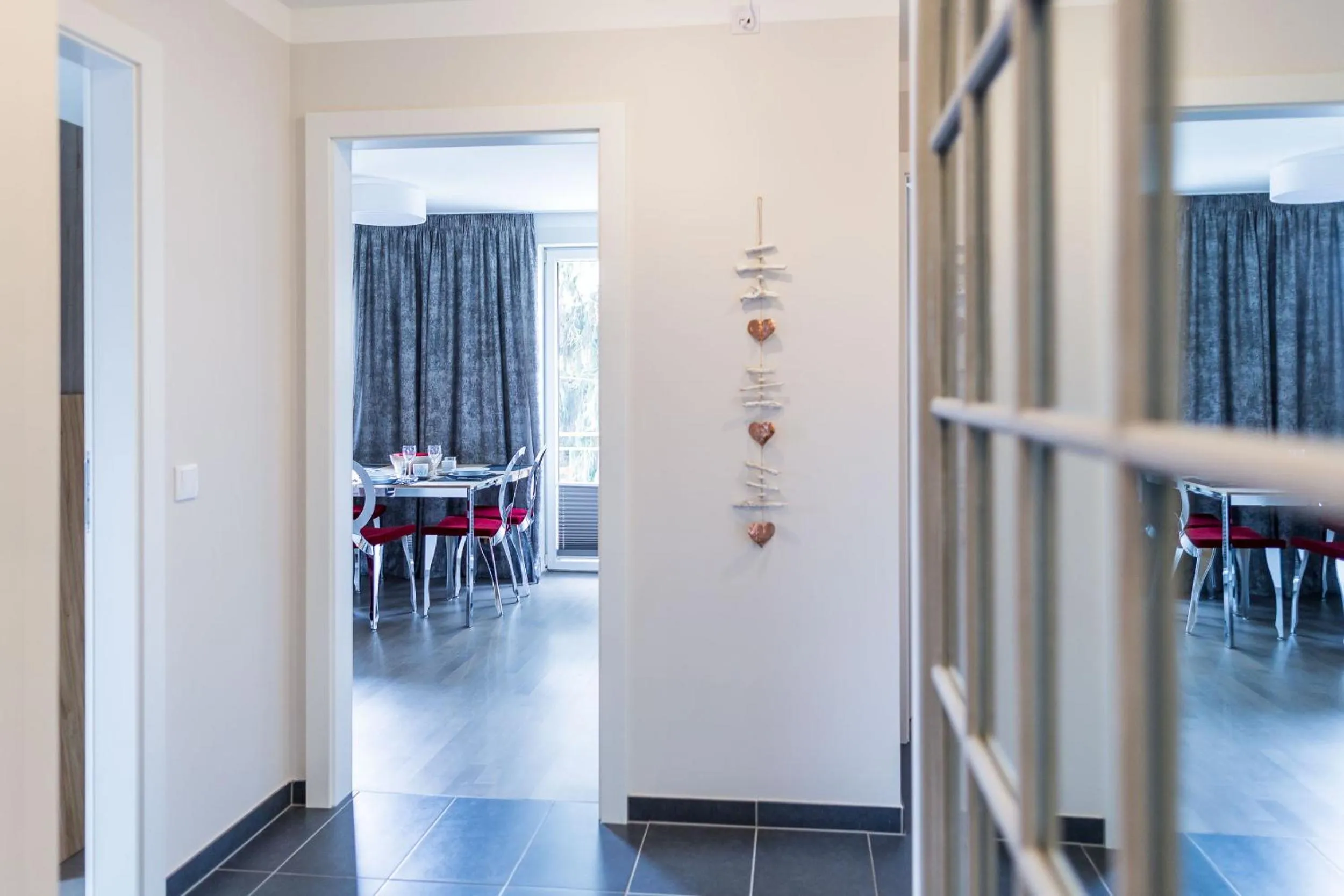 Photo of the whole room in HOMEBOUND APARTMENTS Salzburg City II - contactless check-in