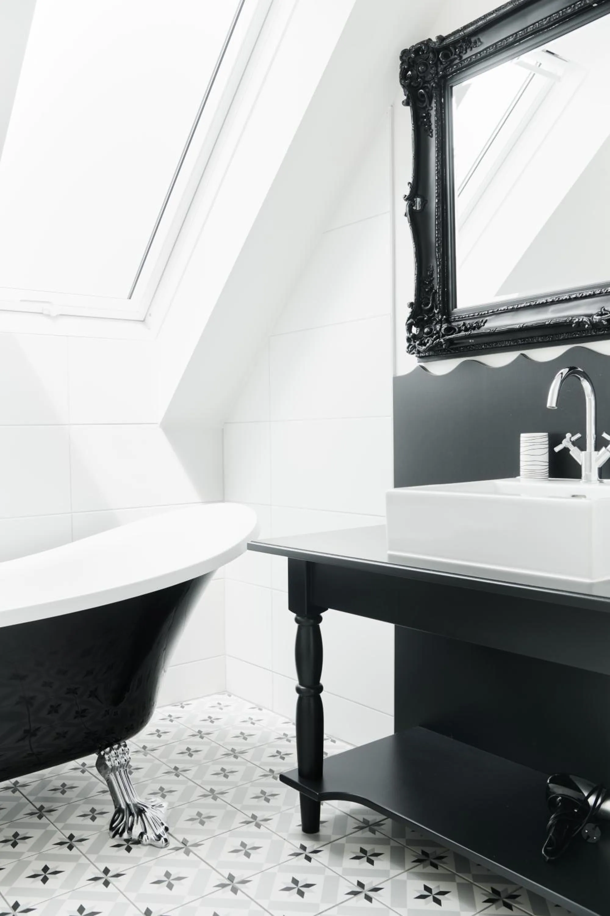 Bathroom in HOMEBOUND APARTMENTS Salzburg City II - contactless check-in