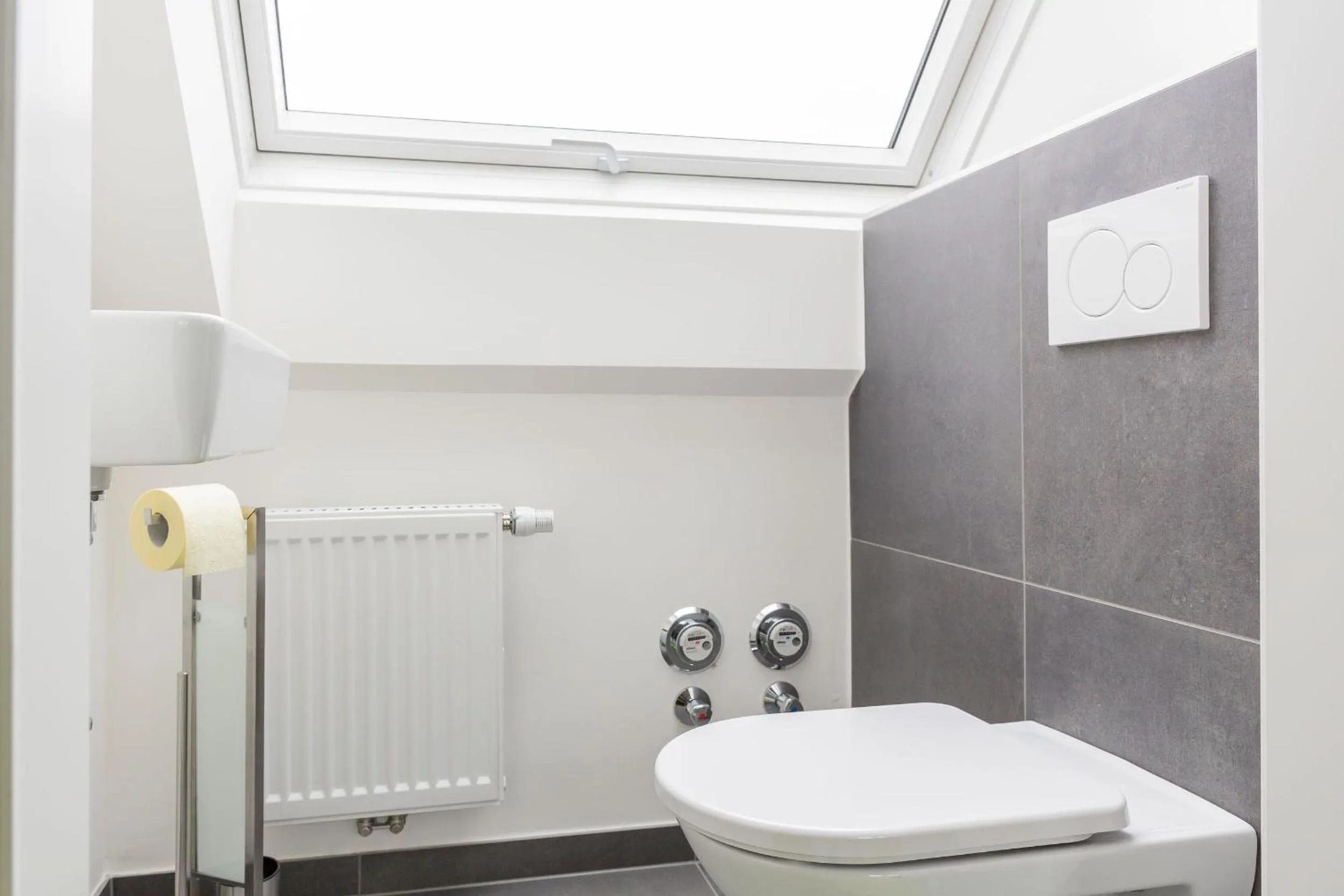 Bathroom in HOMEBOUND APARTMENTS Salzburg City II - contactless check-in