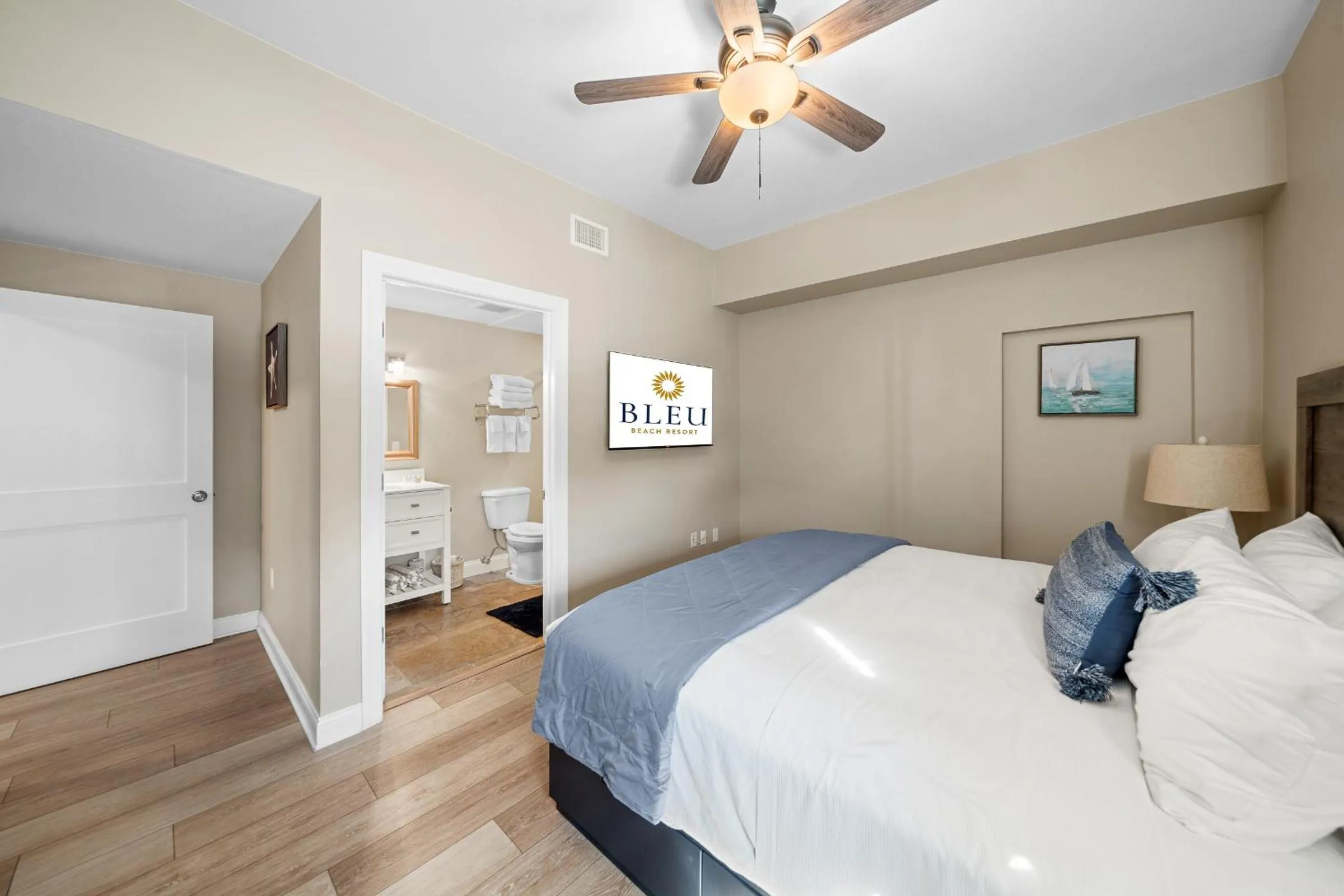 Bed in Bleu Beach Resort