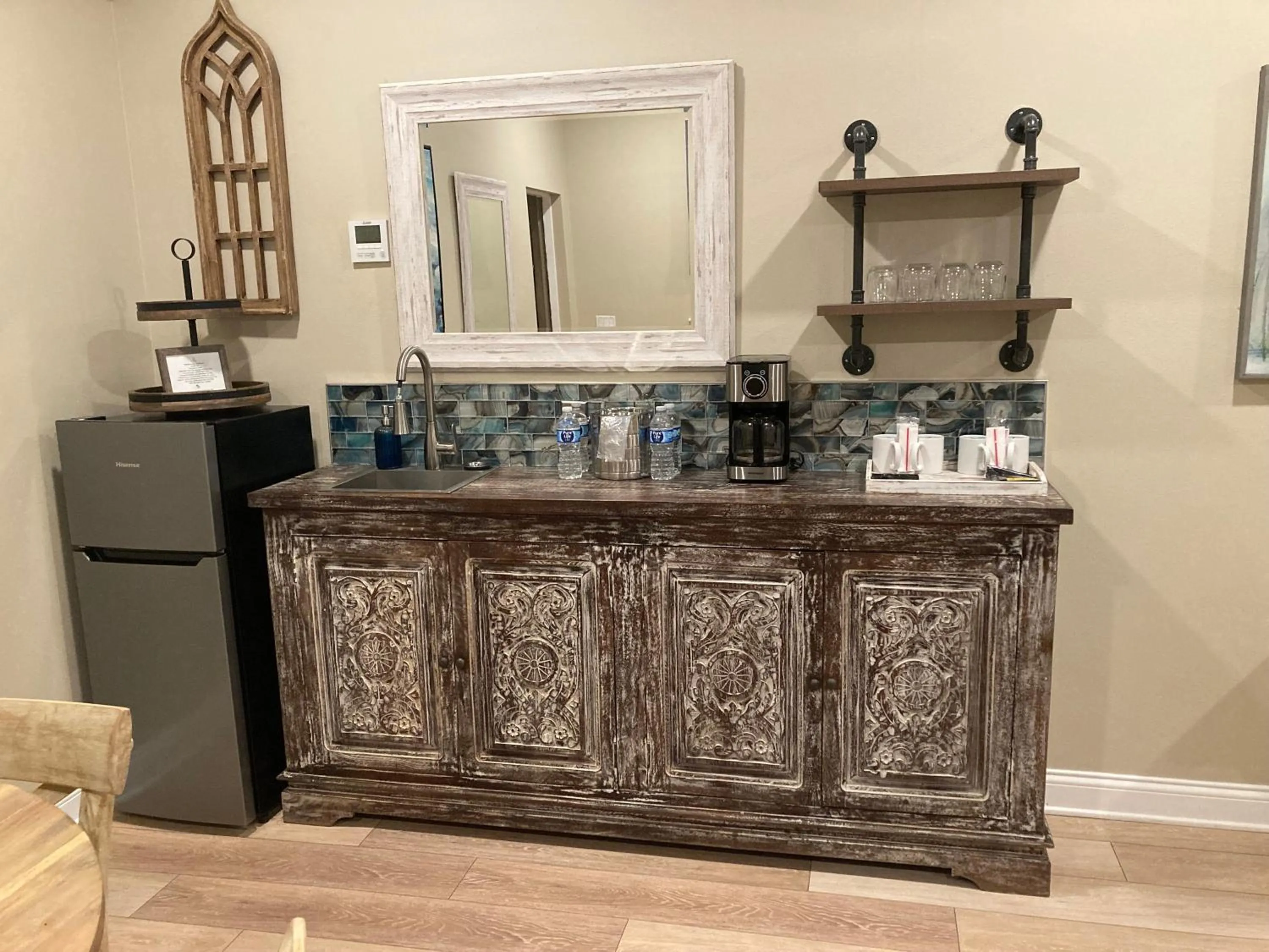 Kitchen or kitchenette in Bleu Beach Resort