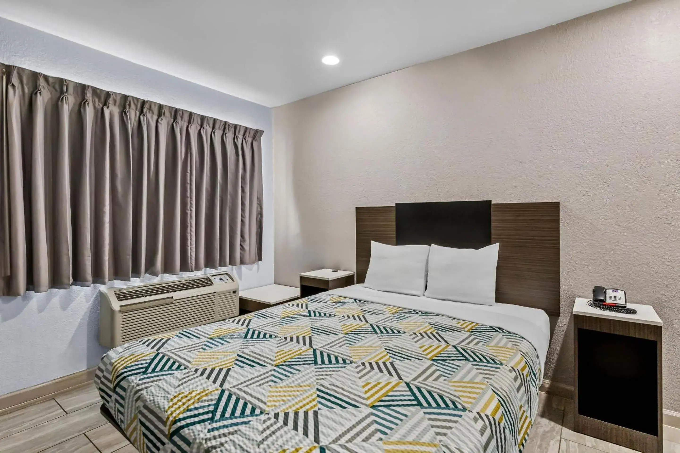 Bedroom, Bed in Motel 6-Murfreesboro, TN Bedroom, Bed in Motel 6-Murfreesboro, TN