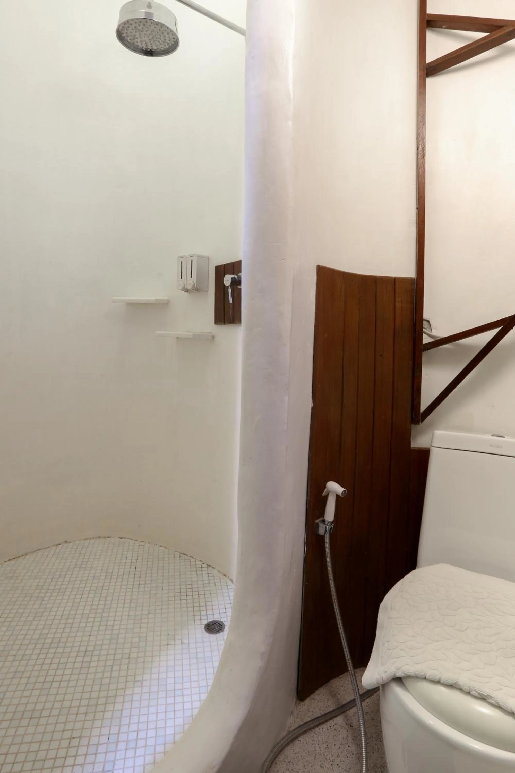 Bathroom in Mo rooms