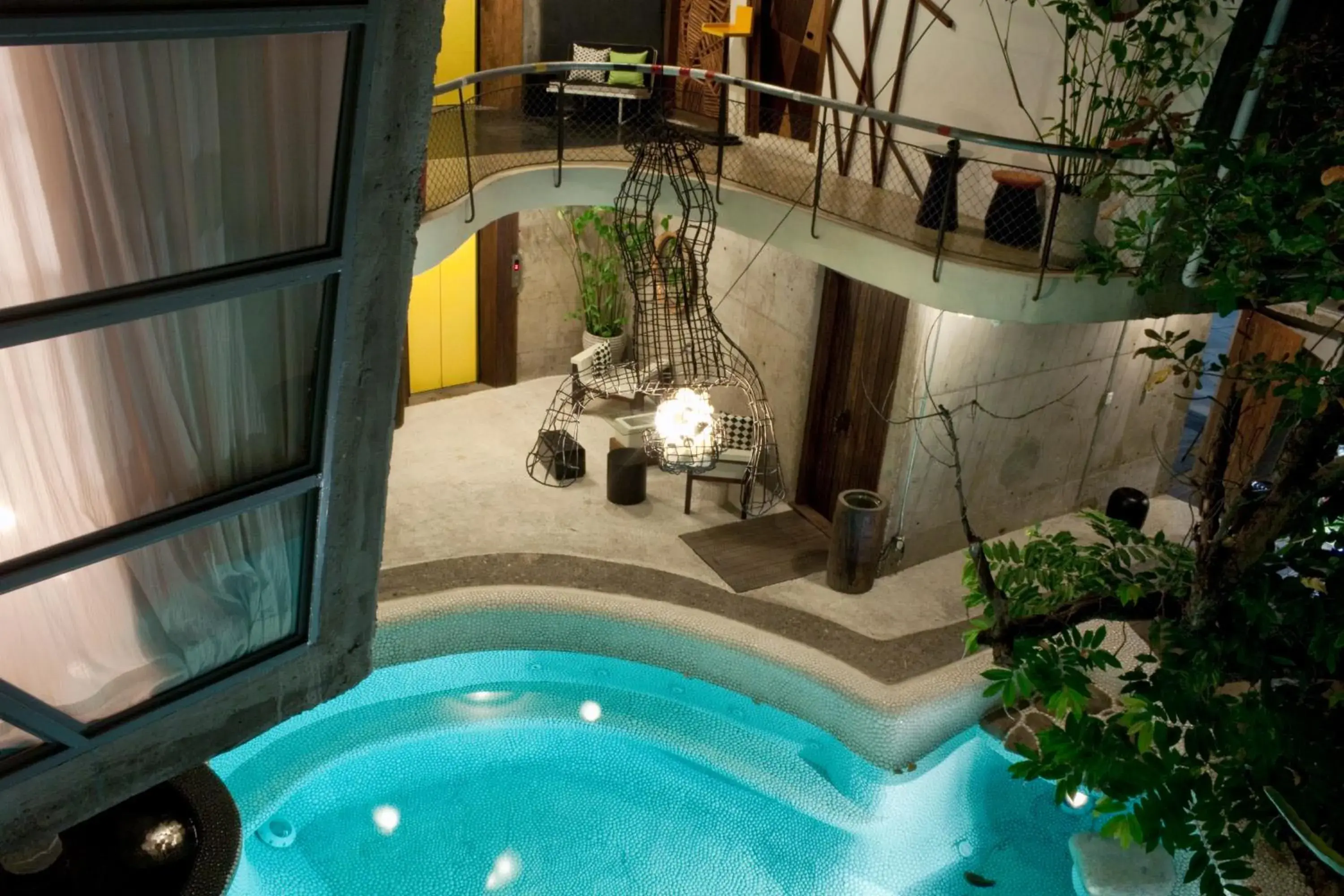 Property building in Mo rooms Property building in Mo rooms