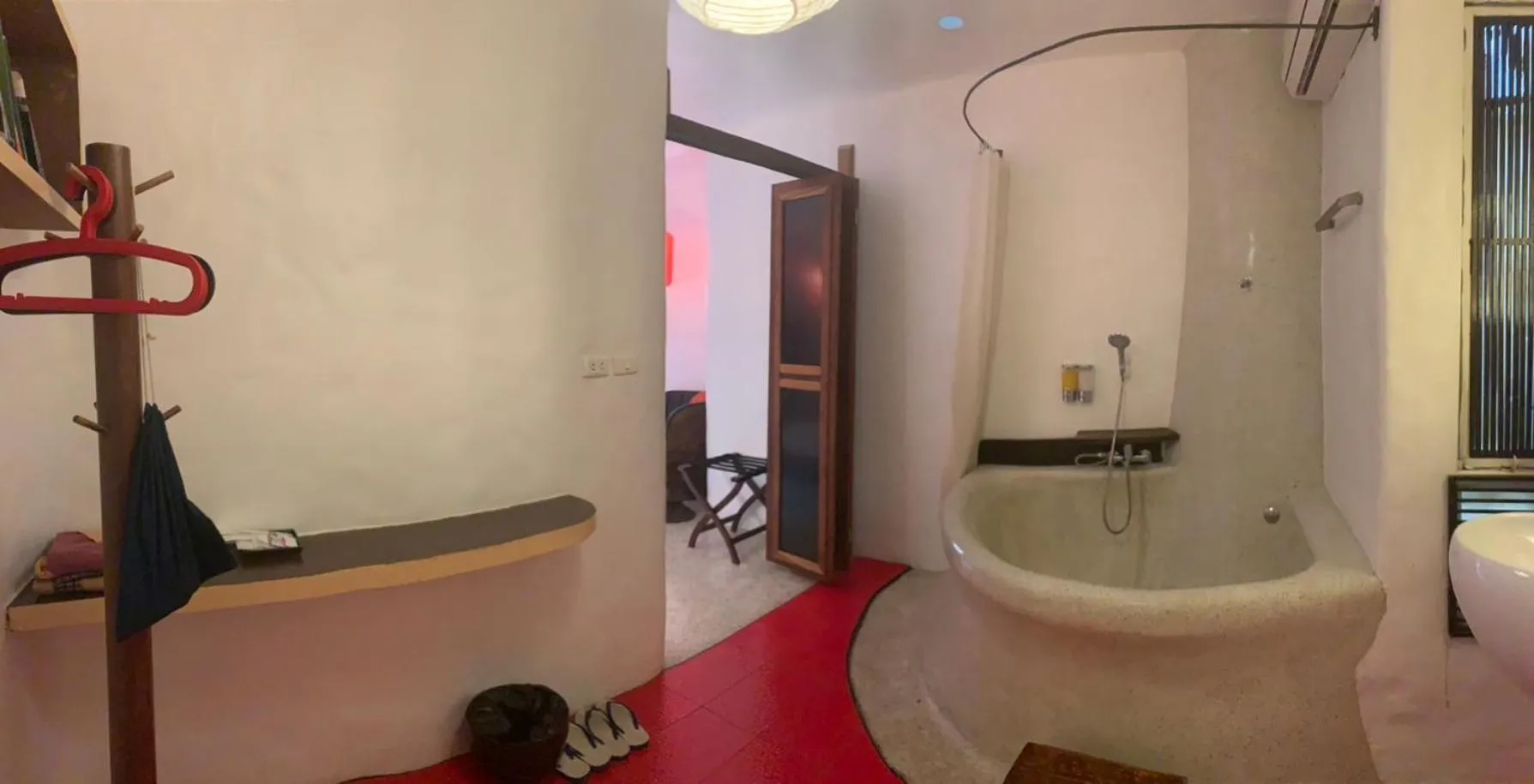 Bathroom in Mo rooms