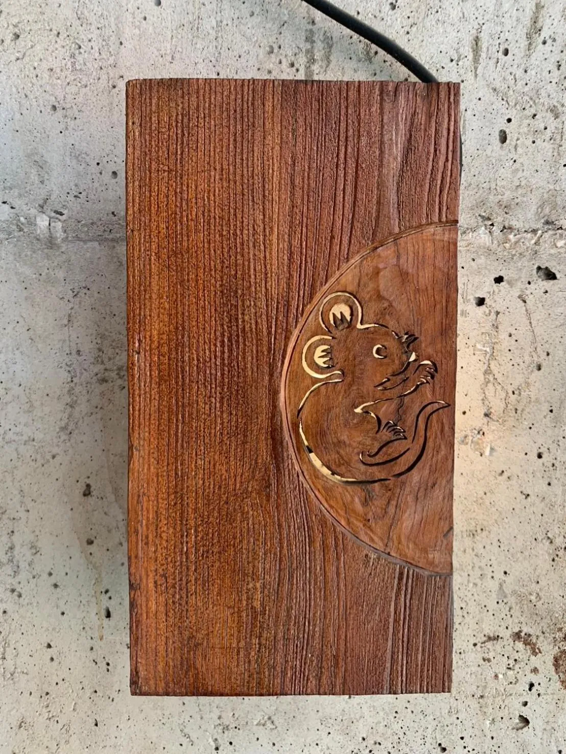 Decorative detail in Mo rooms