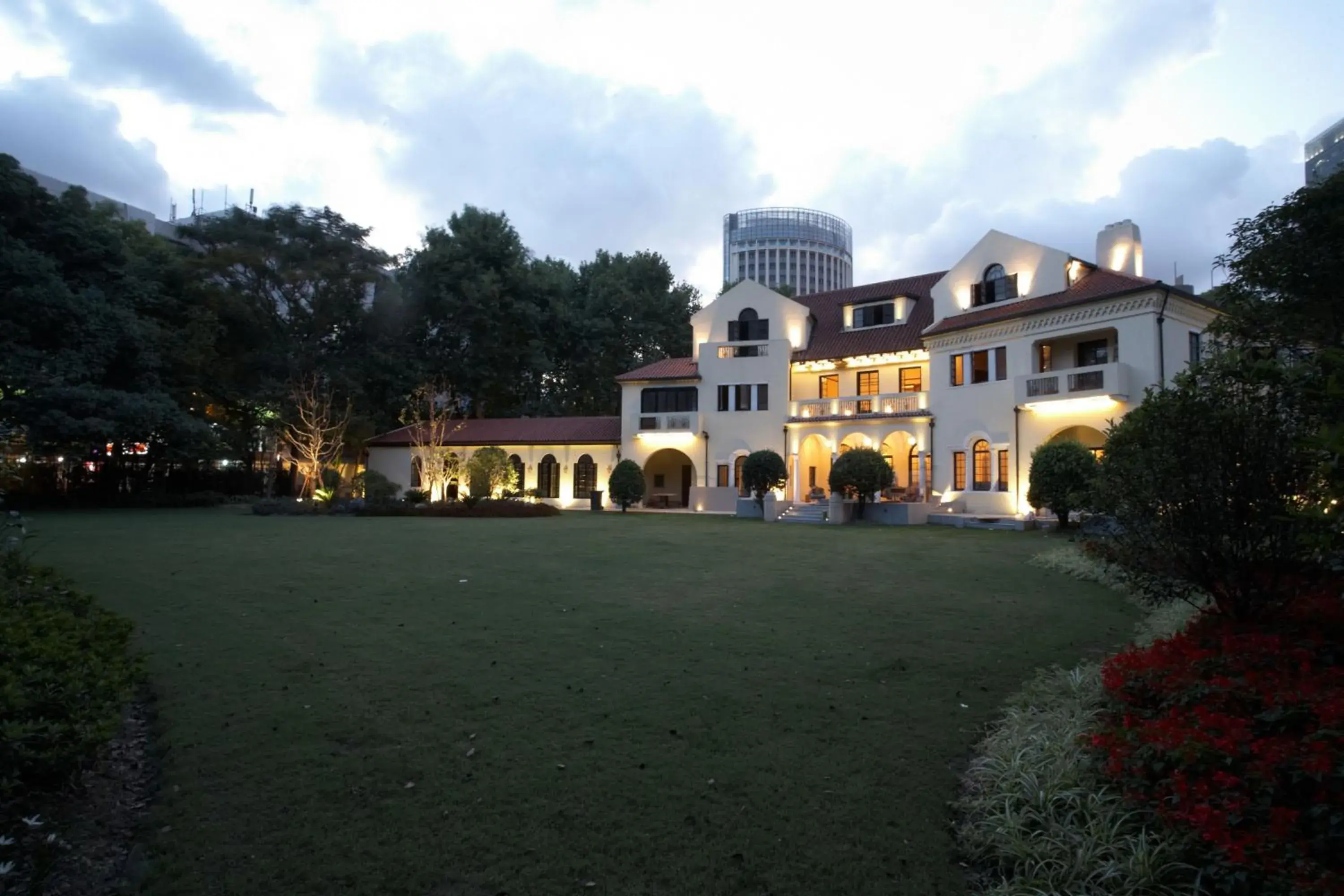 Facade/entrance in Shanghai Fenyang Garden Boutique Hotel Facade/entrance in Shanghai Fenyang Garden Boutique Hotel