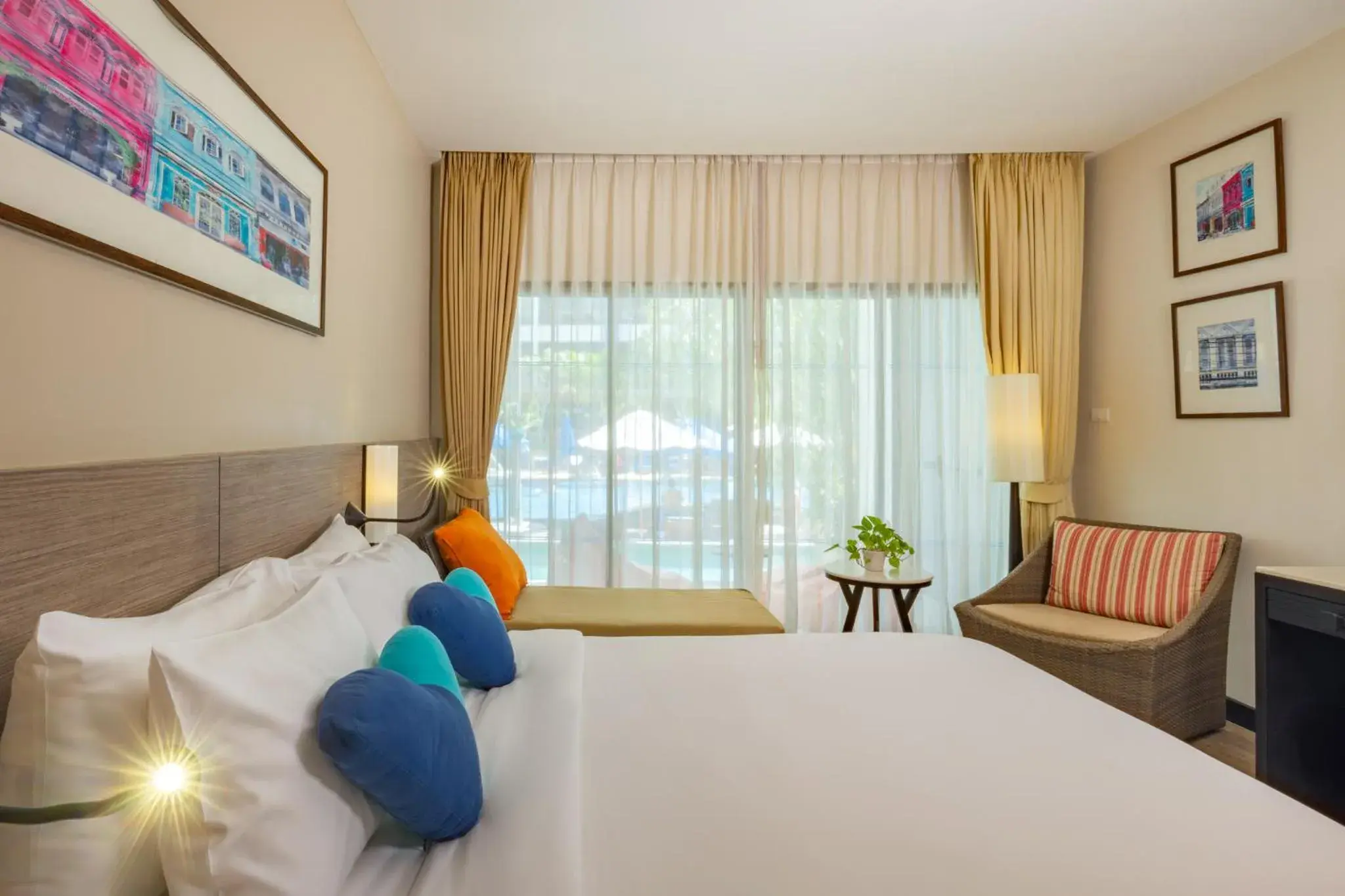 Bed in Deevana Plaza Phuket - SHA Extra Plus Bed in Deevana Plaza Phuket - SHA Extra Plus