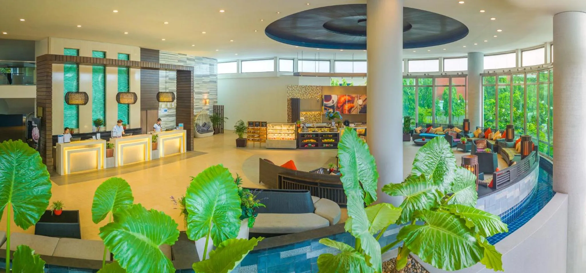 Lobby or reception in Deevana Plaza Phuket - SHA Extra Plus