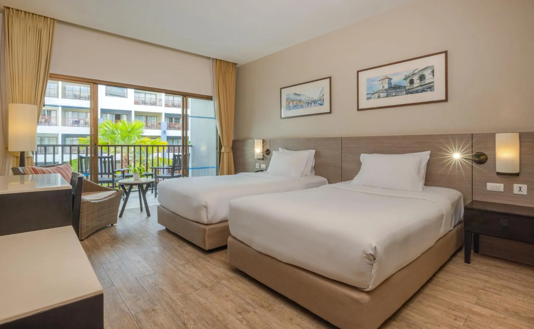 Bed in Deevana Plaza Phuket - SHA Extra Plus