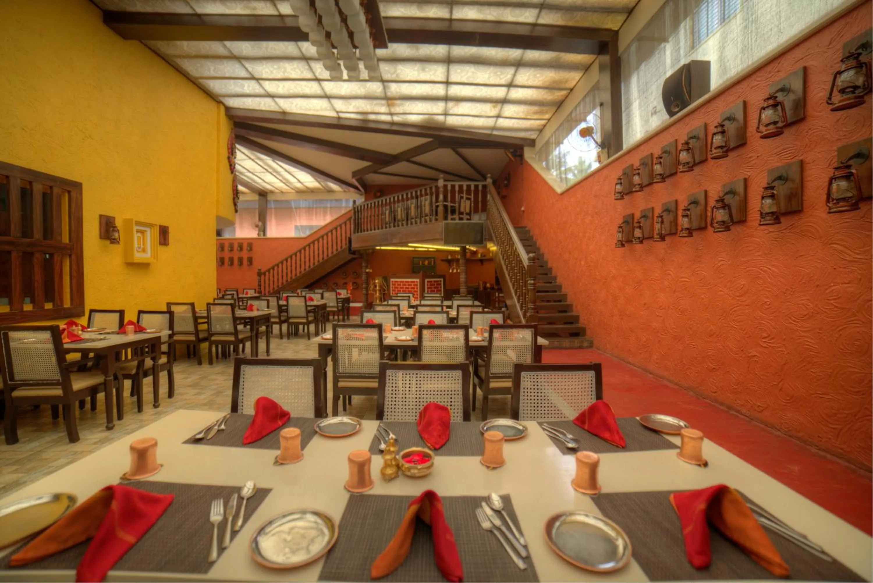 Restaurant/places to eat in Goldfinch Hotel Bangalore