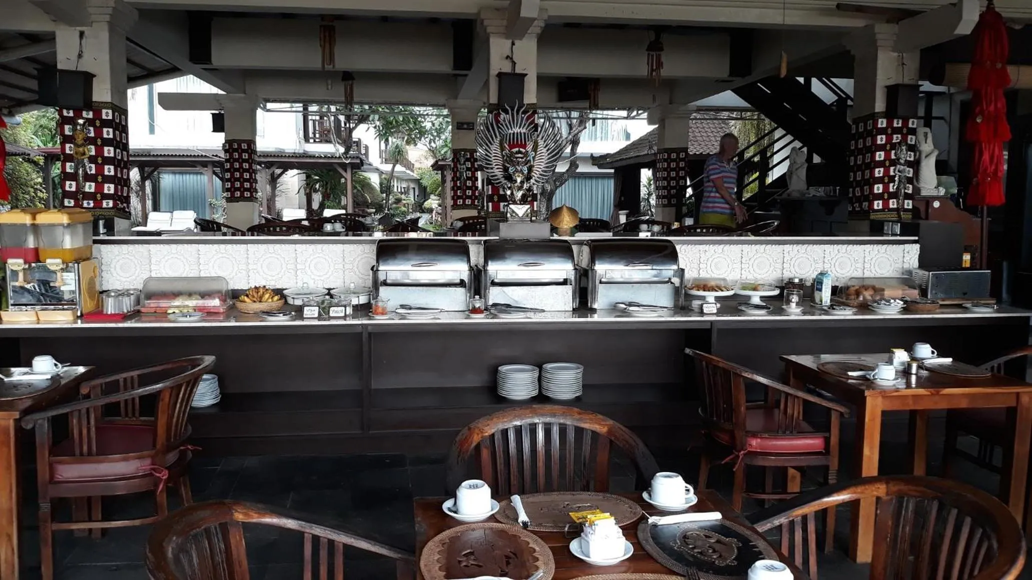 Food and drinks in Respati Beach Hotel