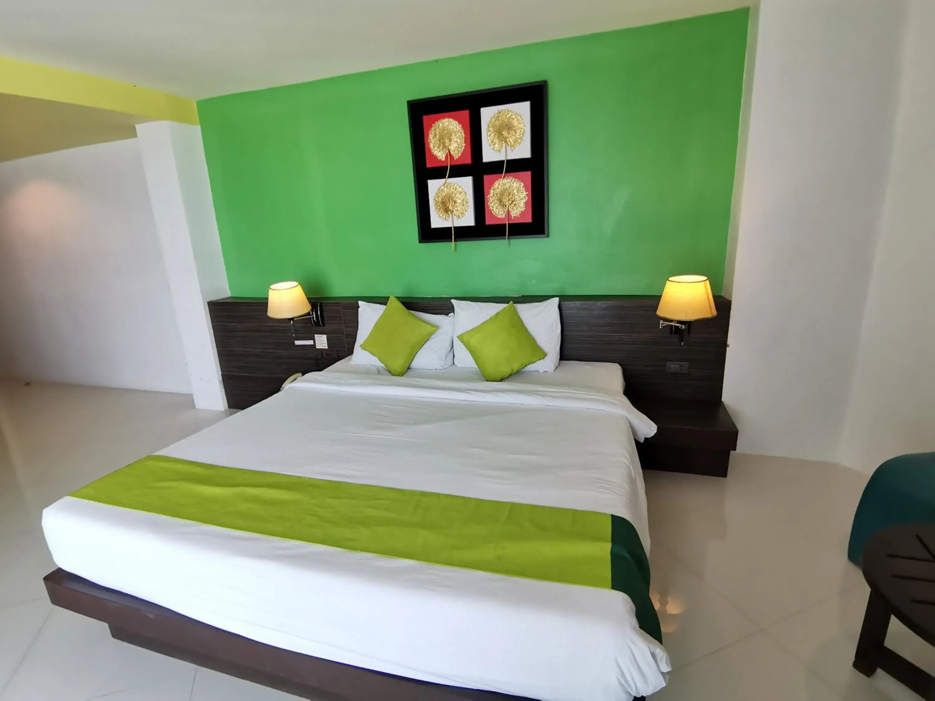 Bedroom, Bed in Twin Hotel Bedroom, Bed in Twin Hotel